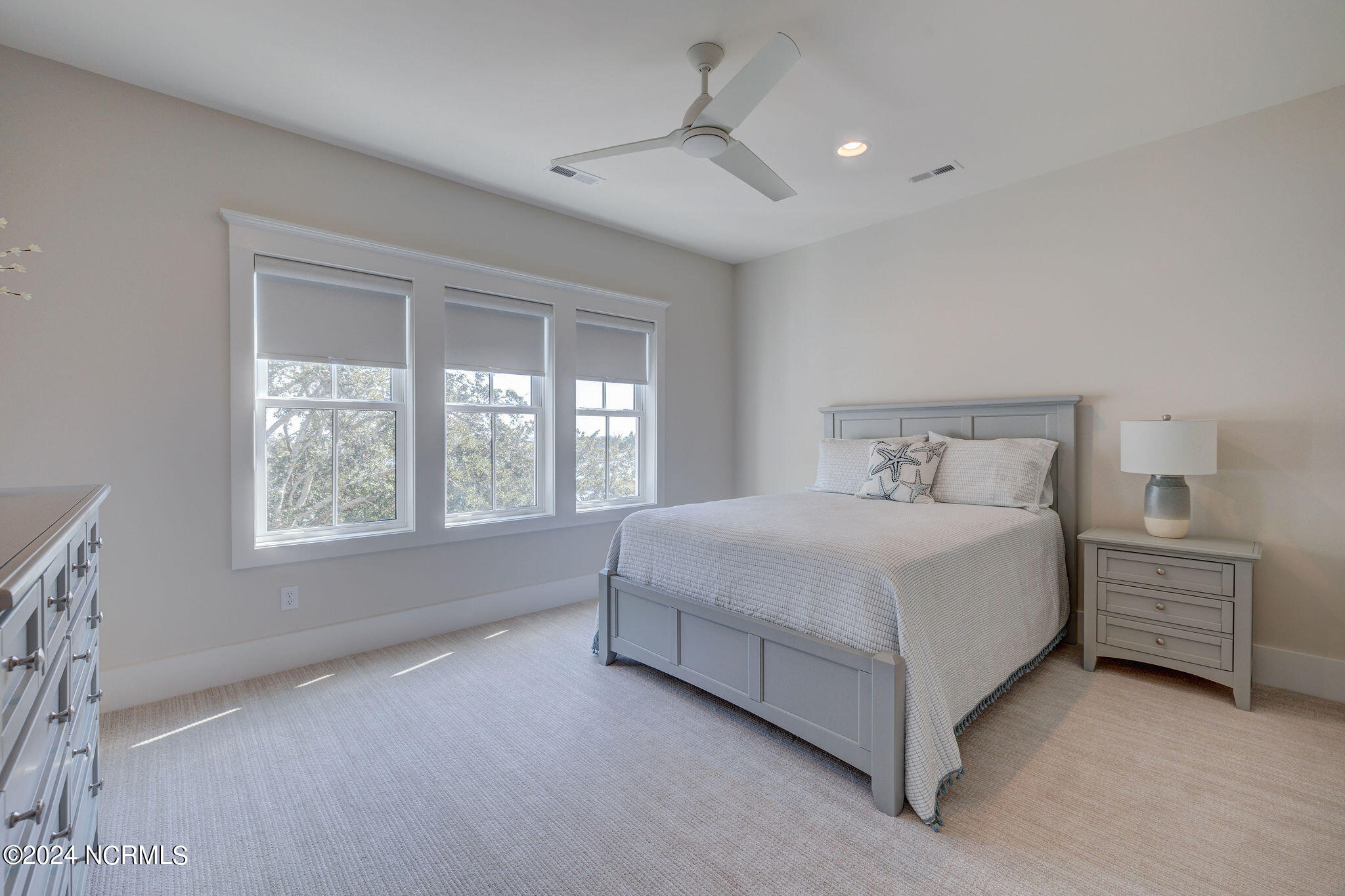 100547028 | Photo 41