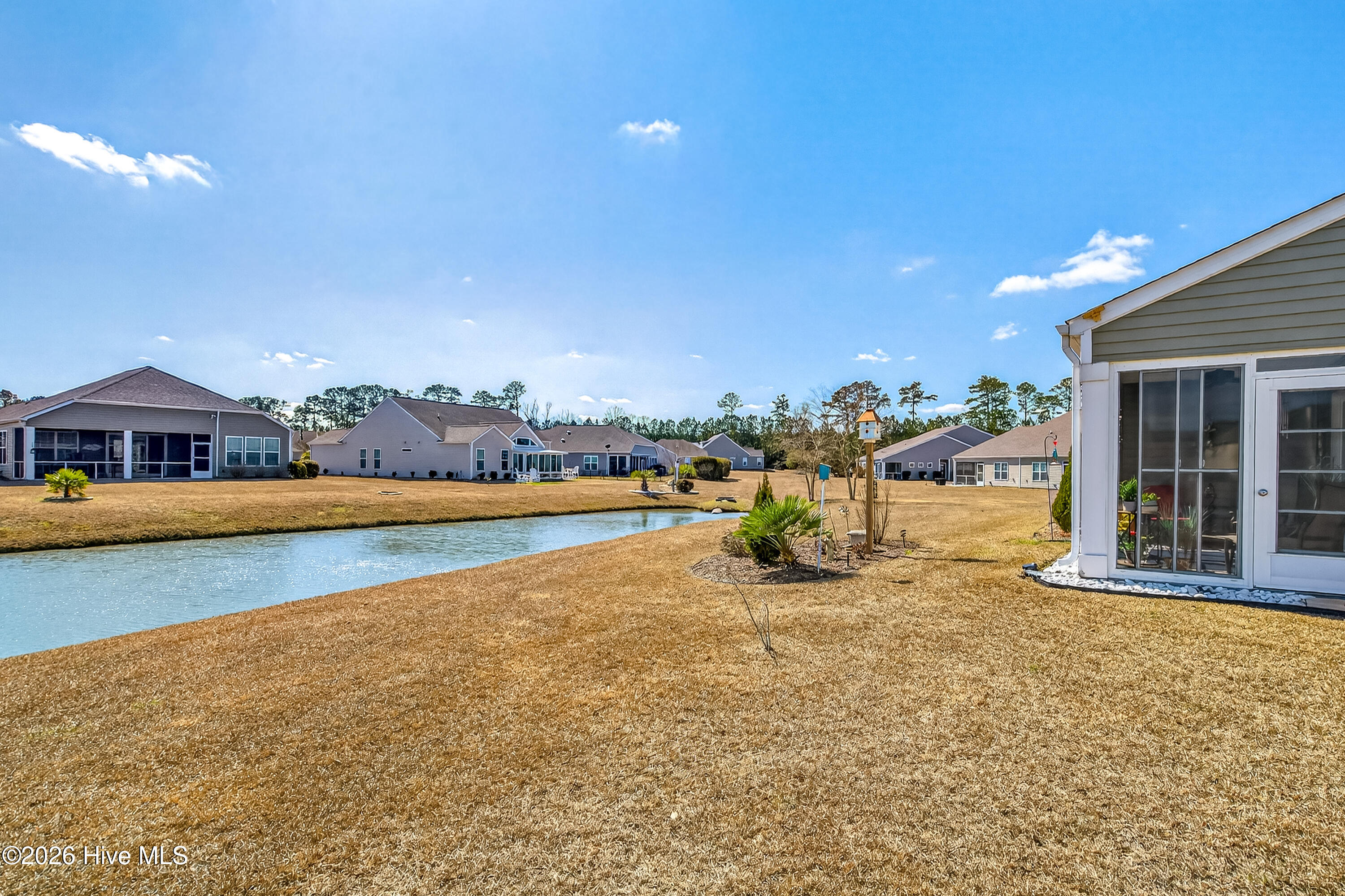 100557336 | Photo 25