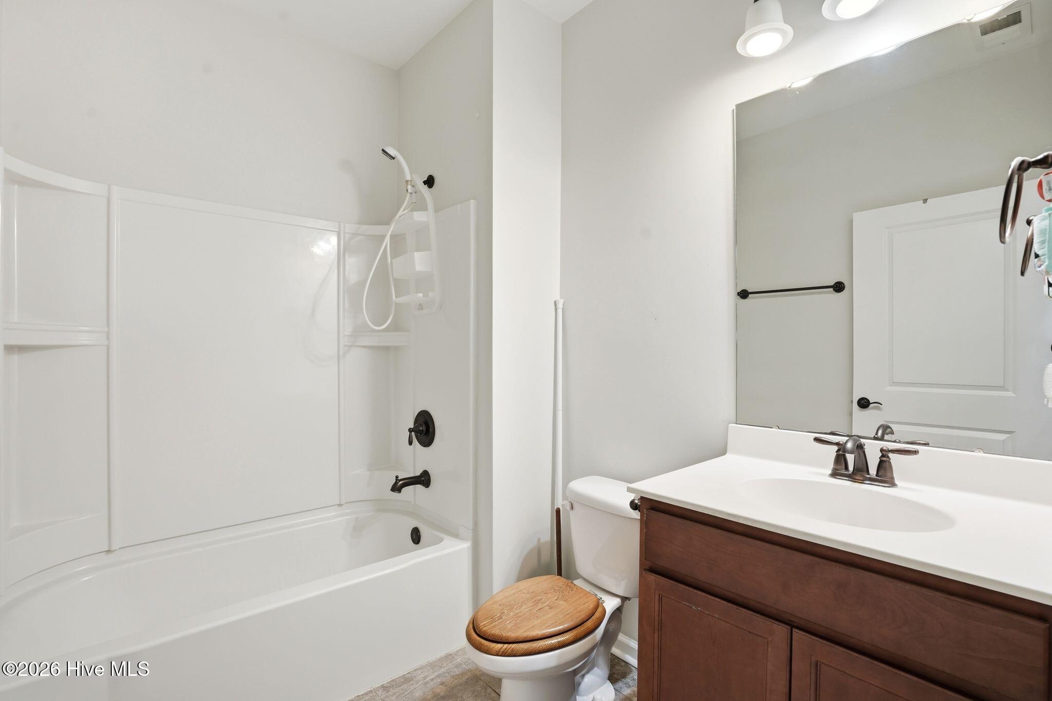 100560381 | Photo 20