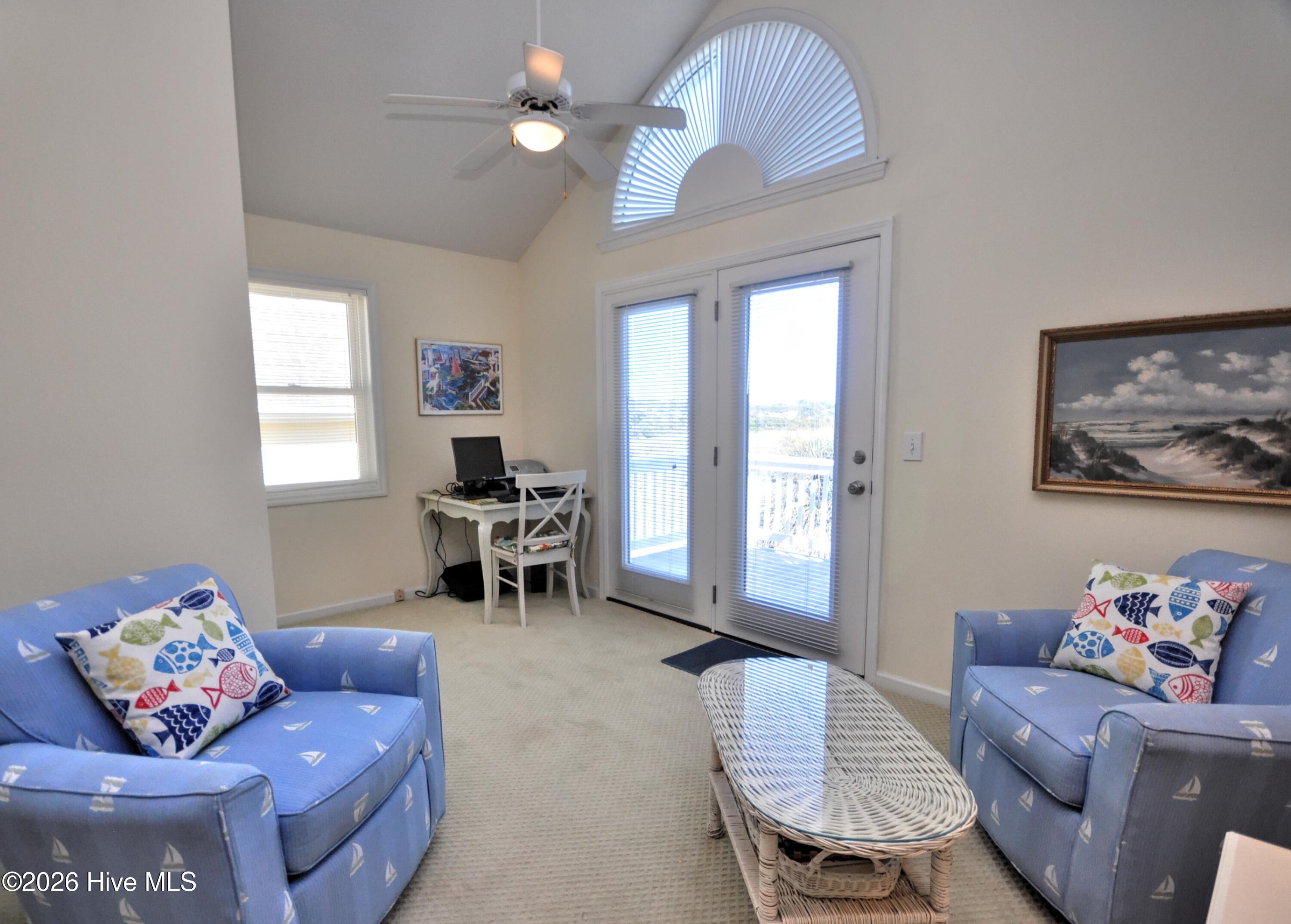 100549802 | Photo 23