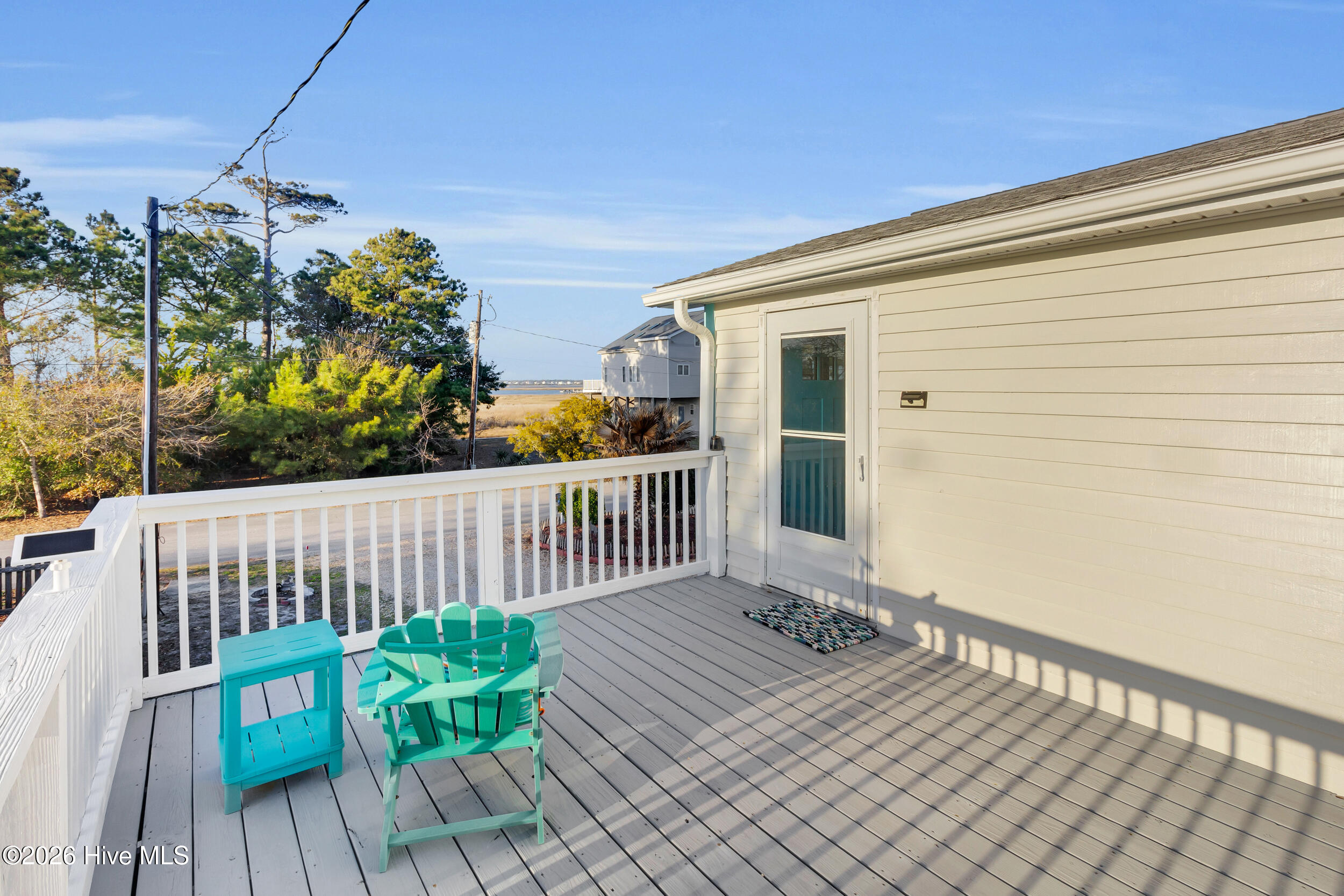 100560097 | Photo 34