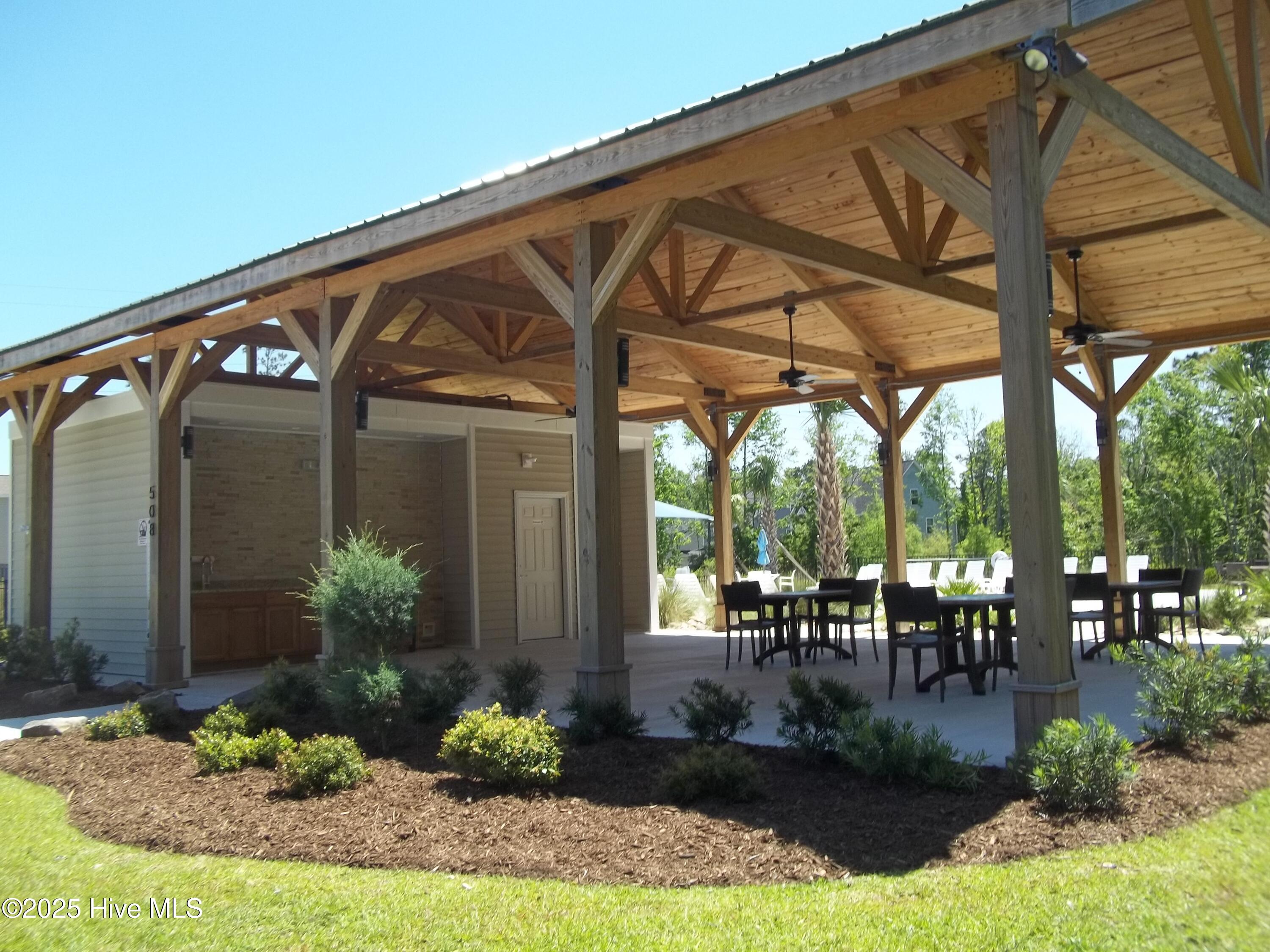 100515250 | Photo 40