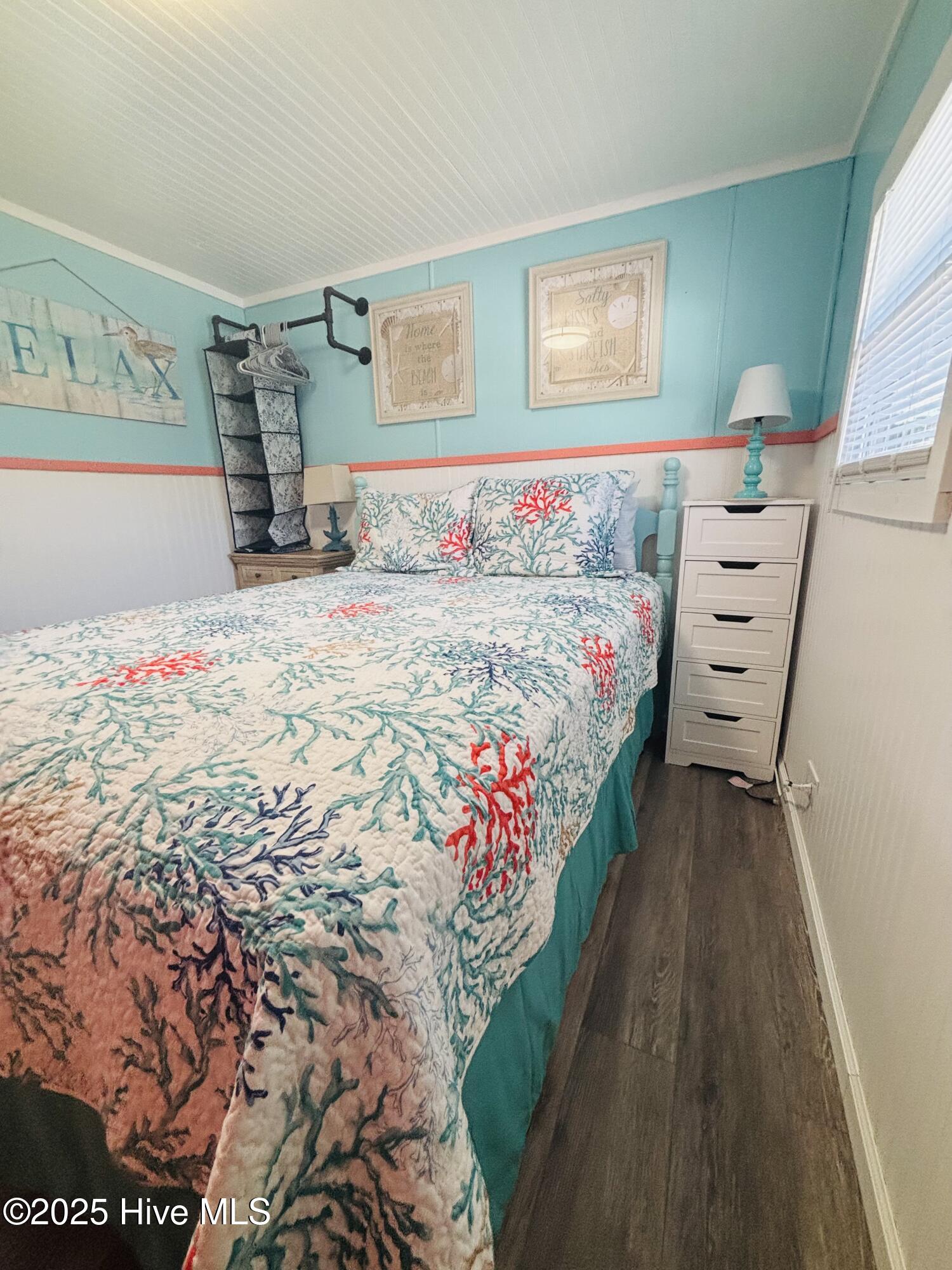 100528593 | Photo 21