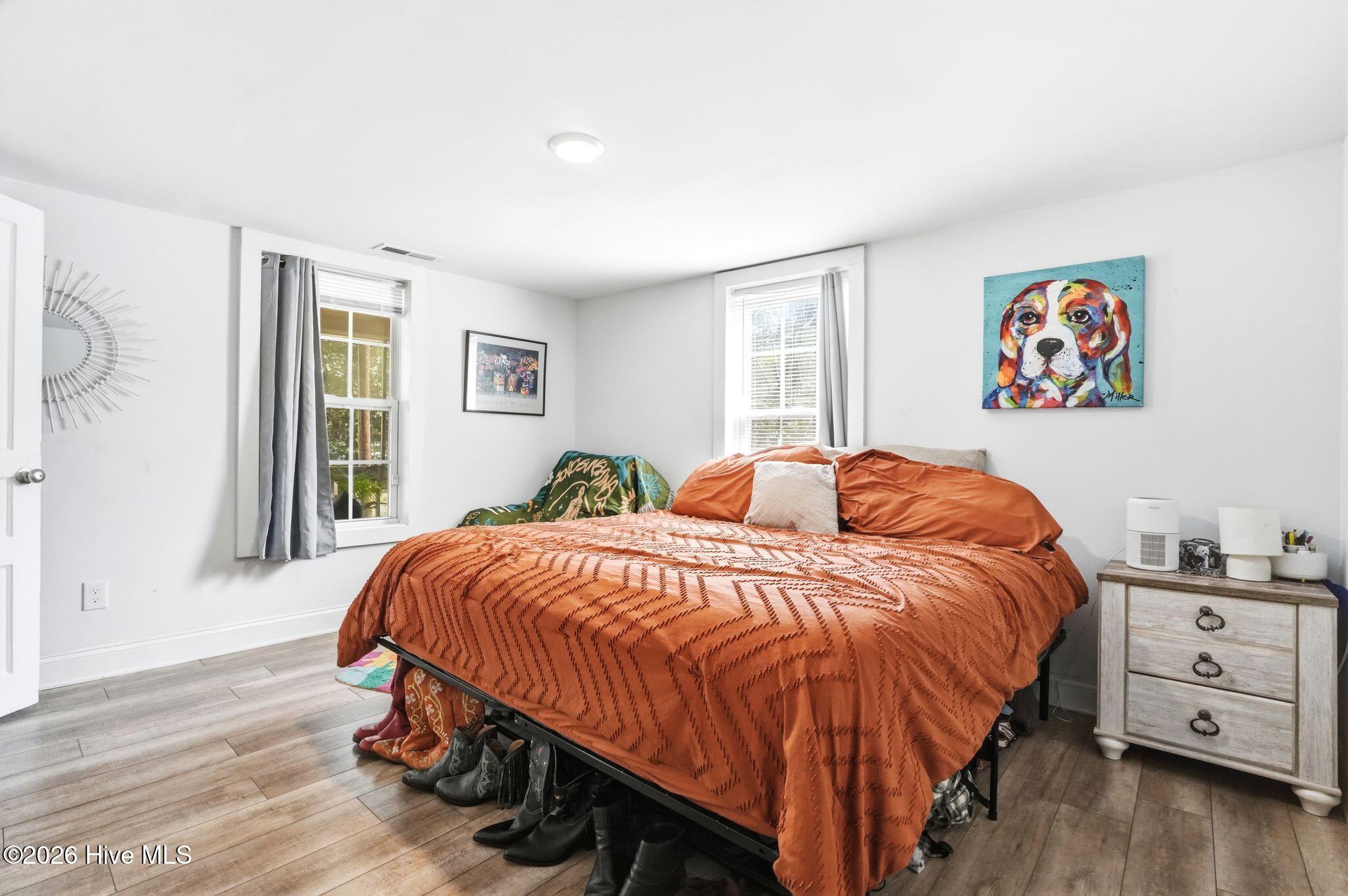 100564510 | Photo 19