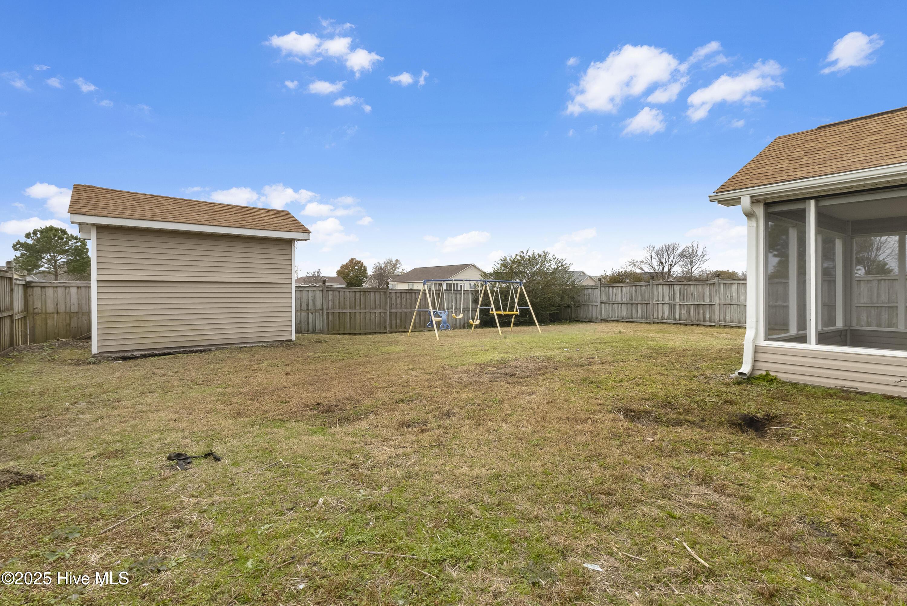 100546767 | Photo 37