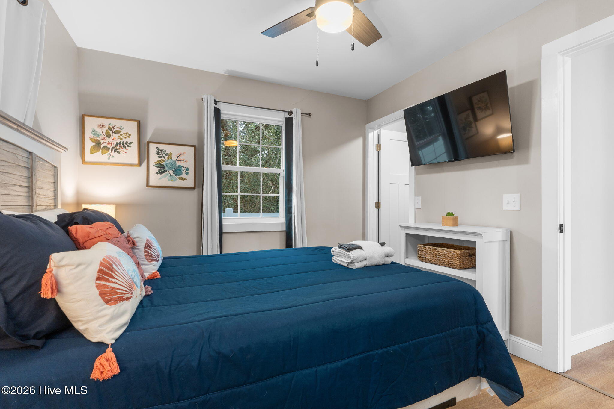 100553480 | Photo 16