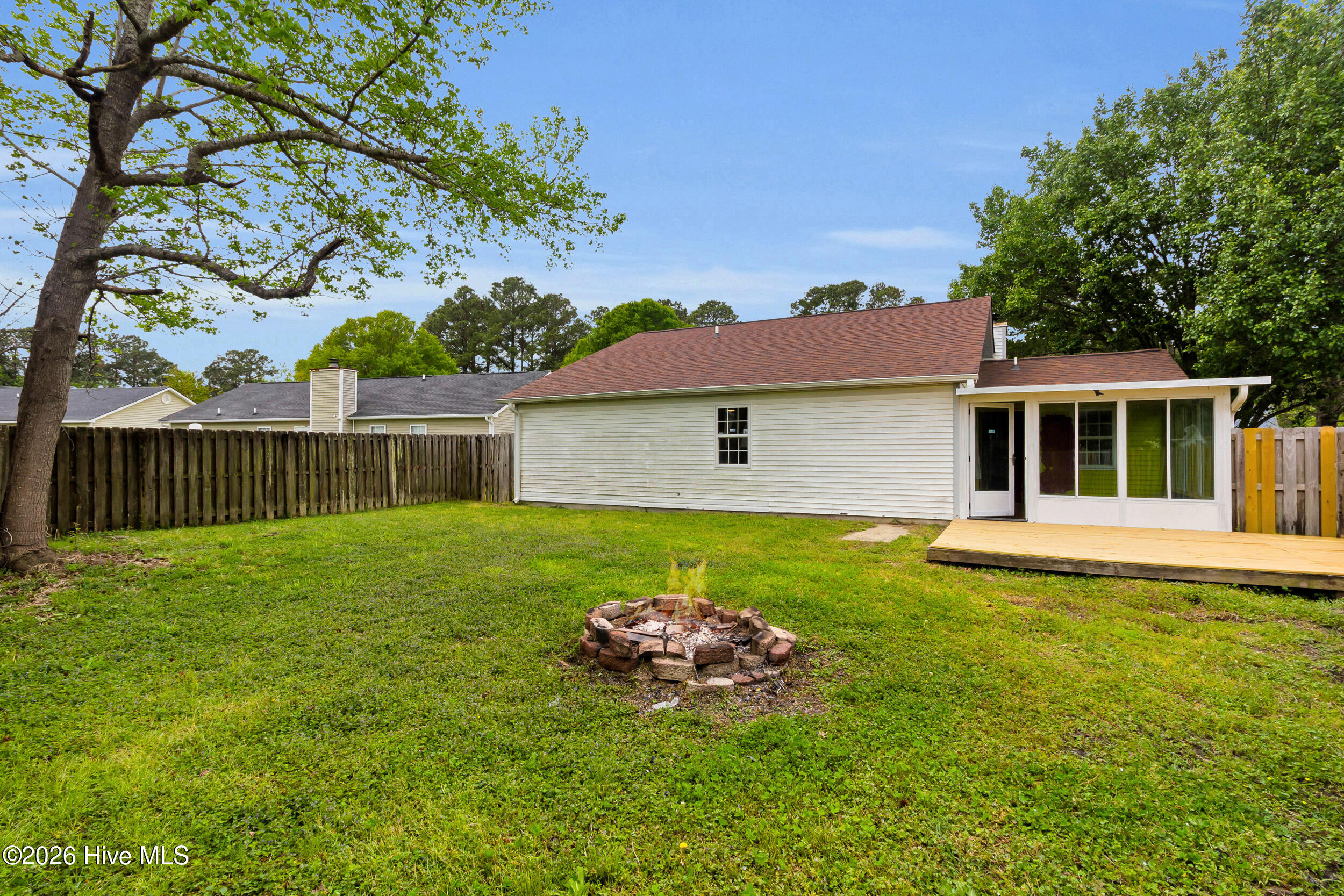 100565936 | Photo 17