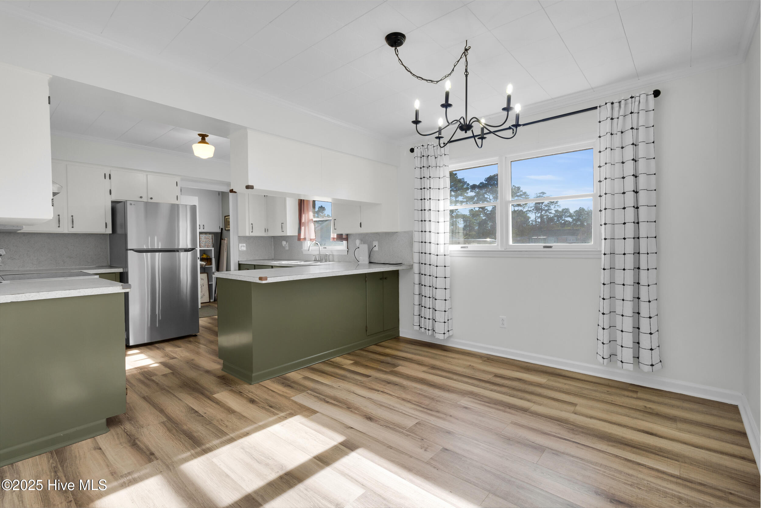 16 Elm Street,Vandemere