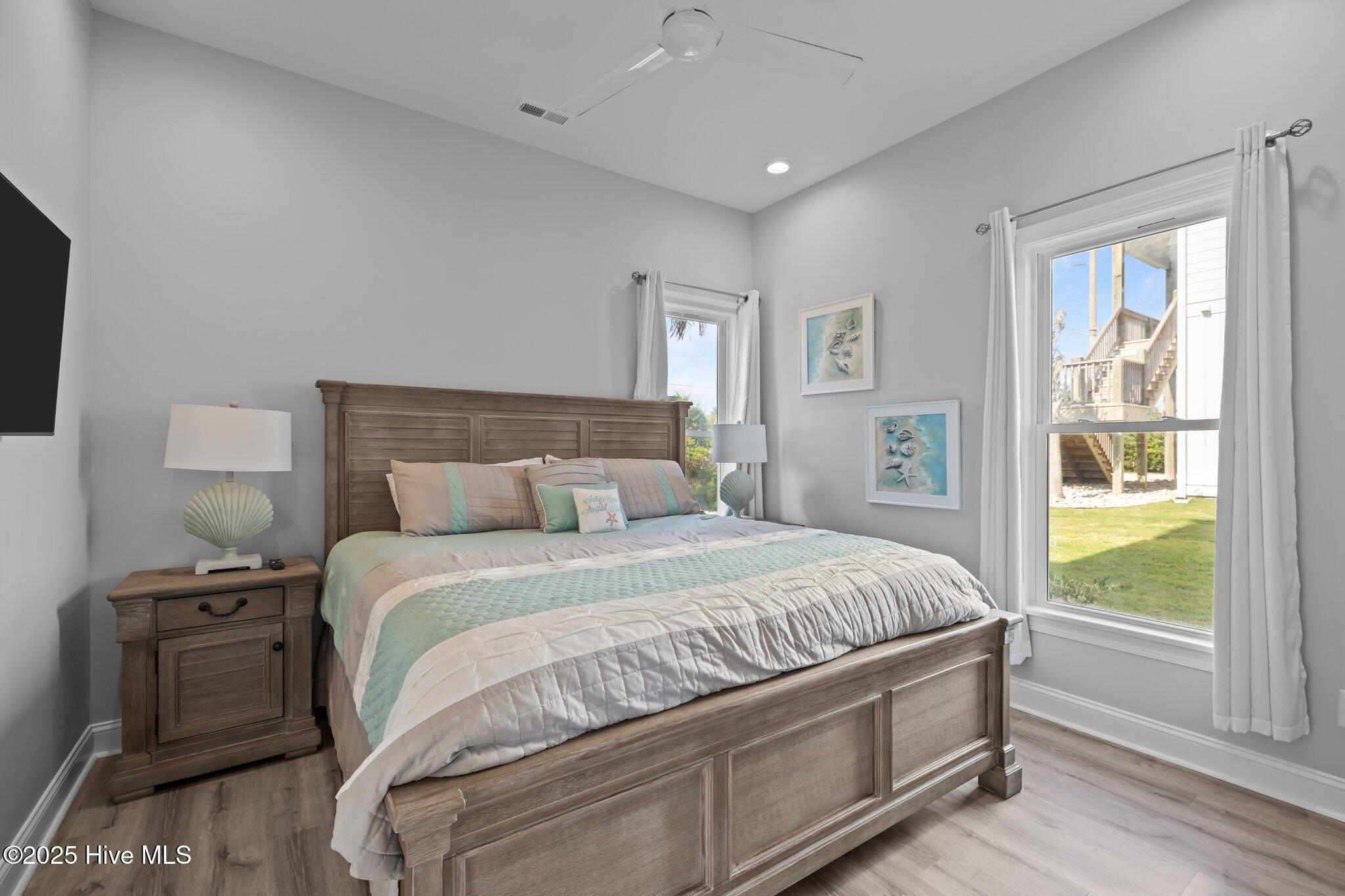 100509194 | Photo 17