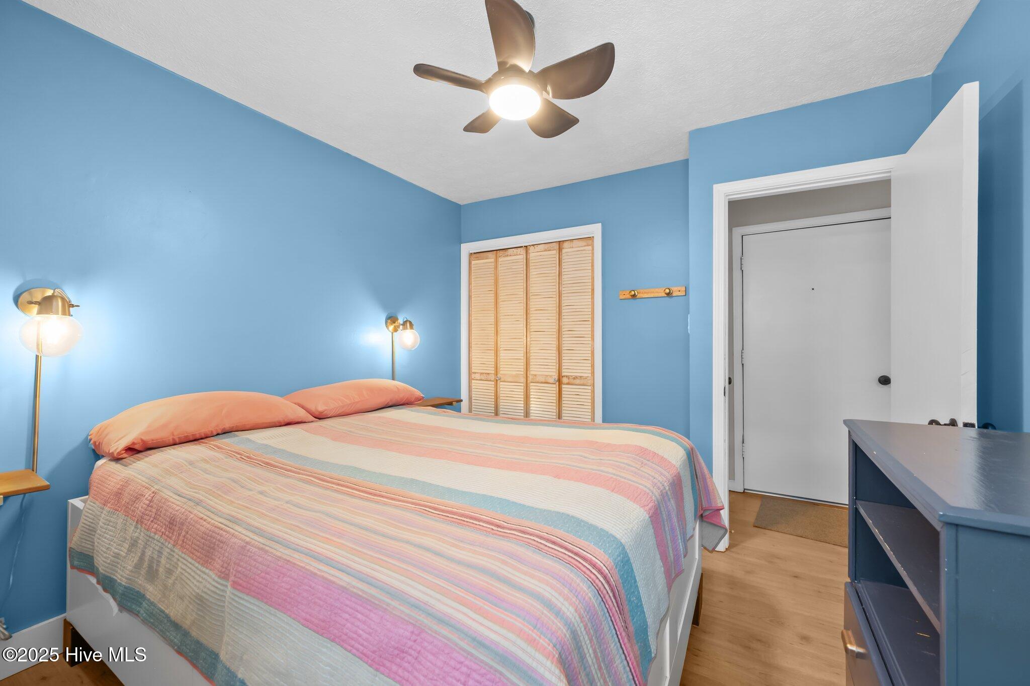 100496377 | Photo 38