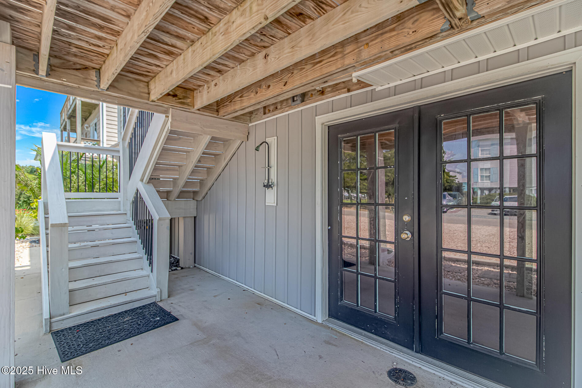 100526104 | Photo 31