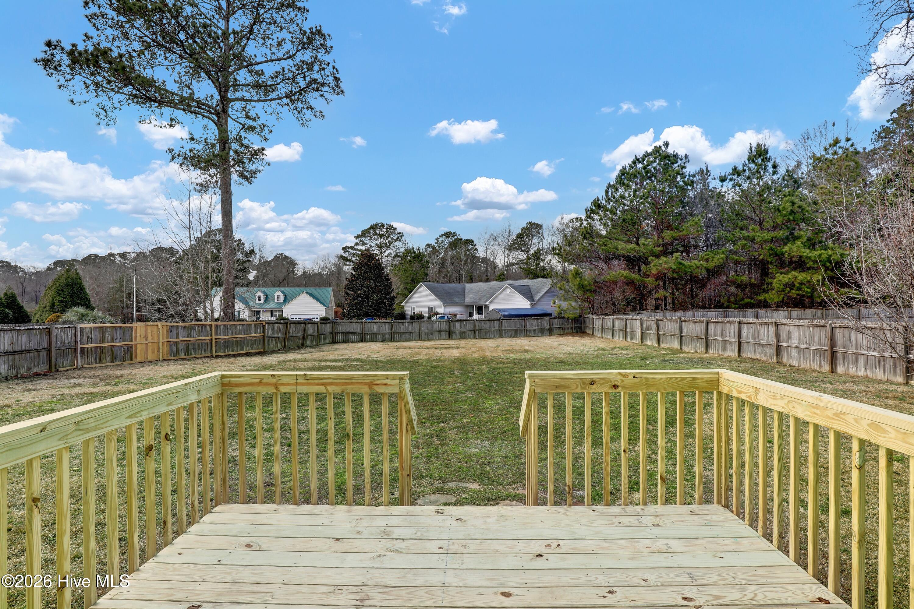 100551911 | Photo 24