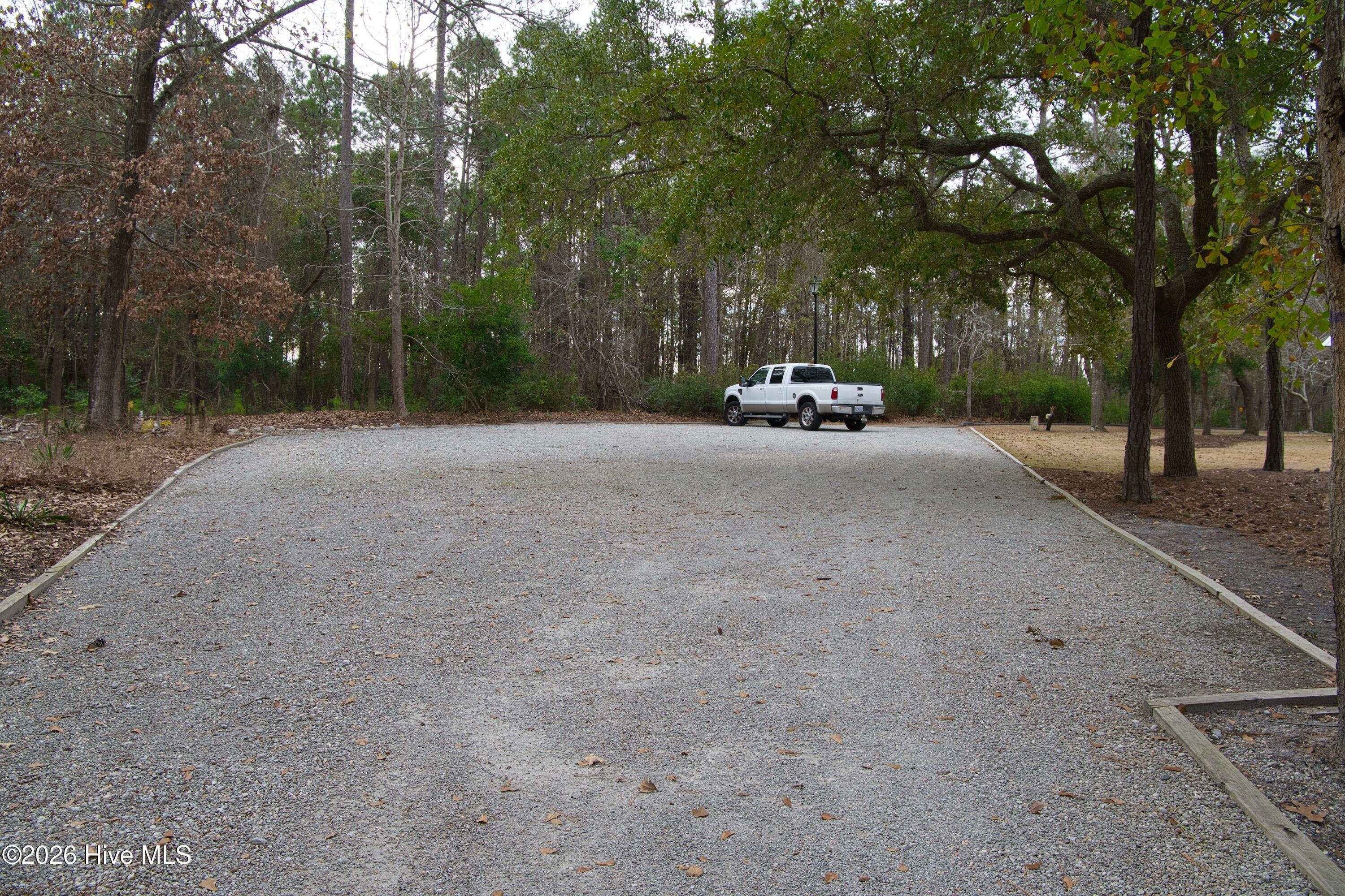 100551143 | Photo 57