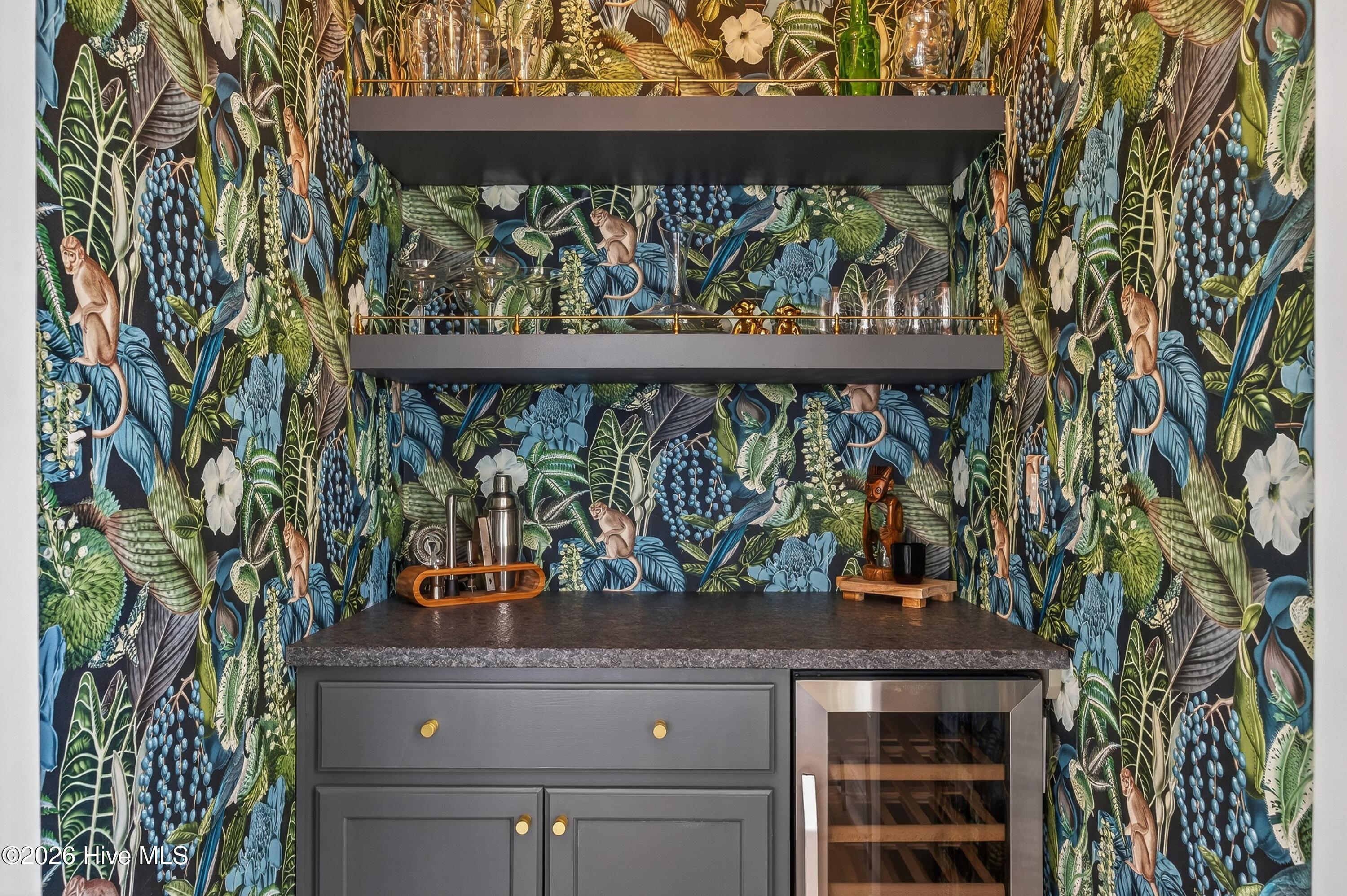 100574022 | Photo 18