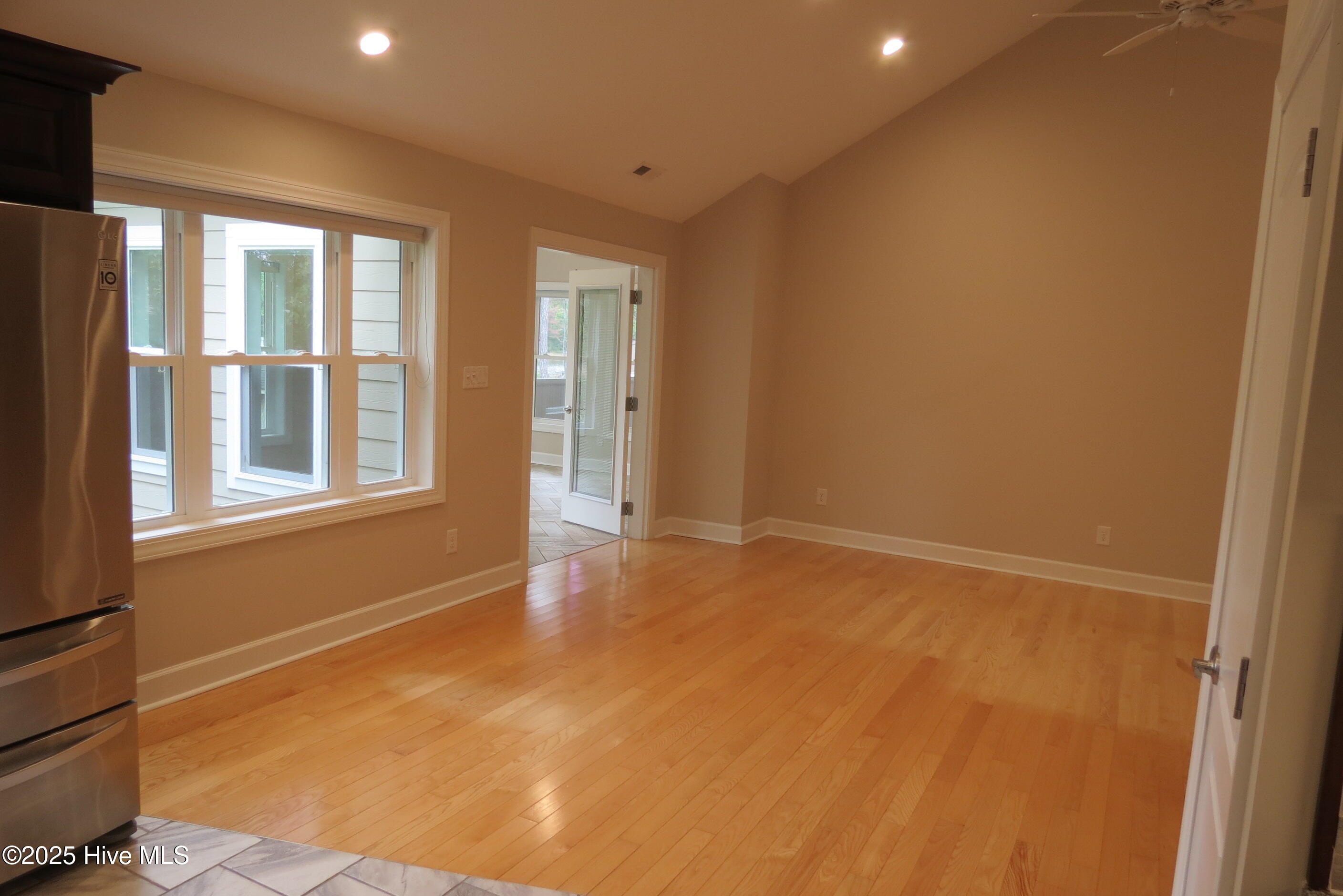 402 Whittaker Point Road,Oriental