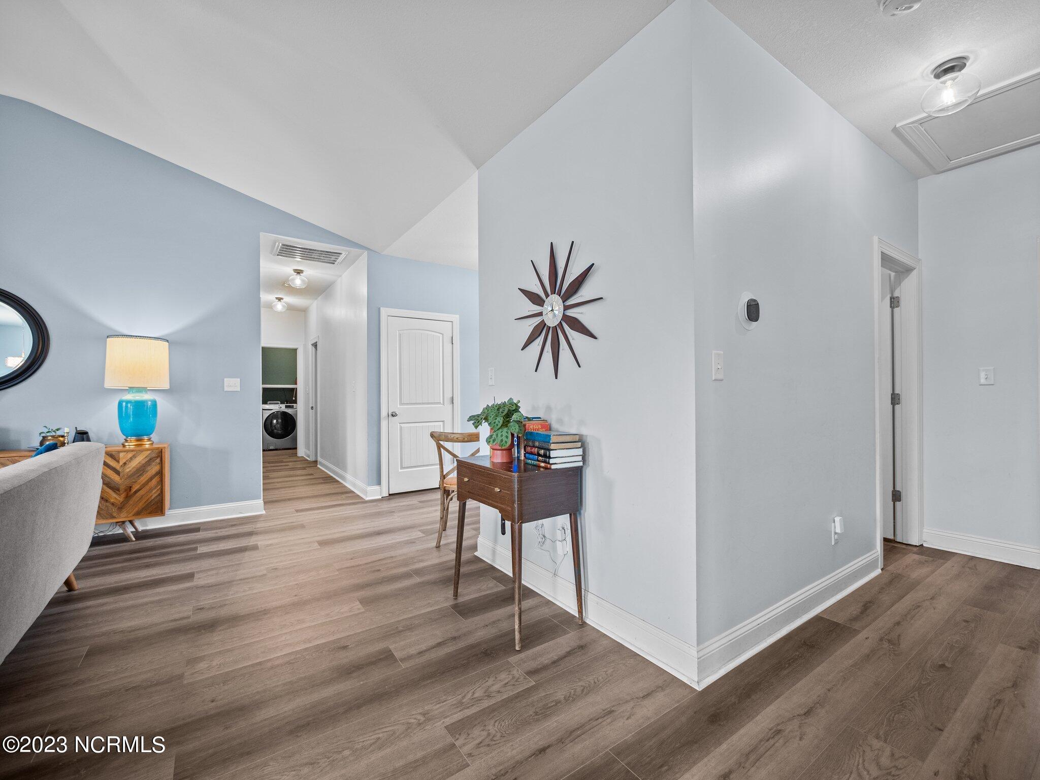 100552658 | Photo 41