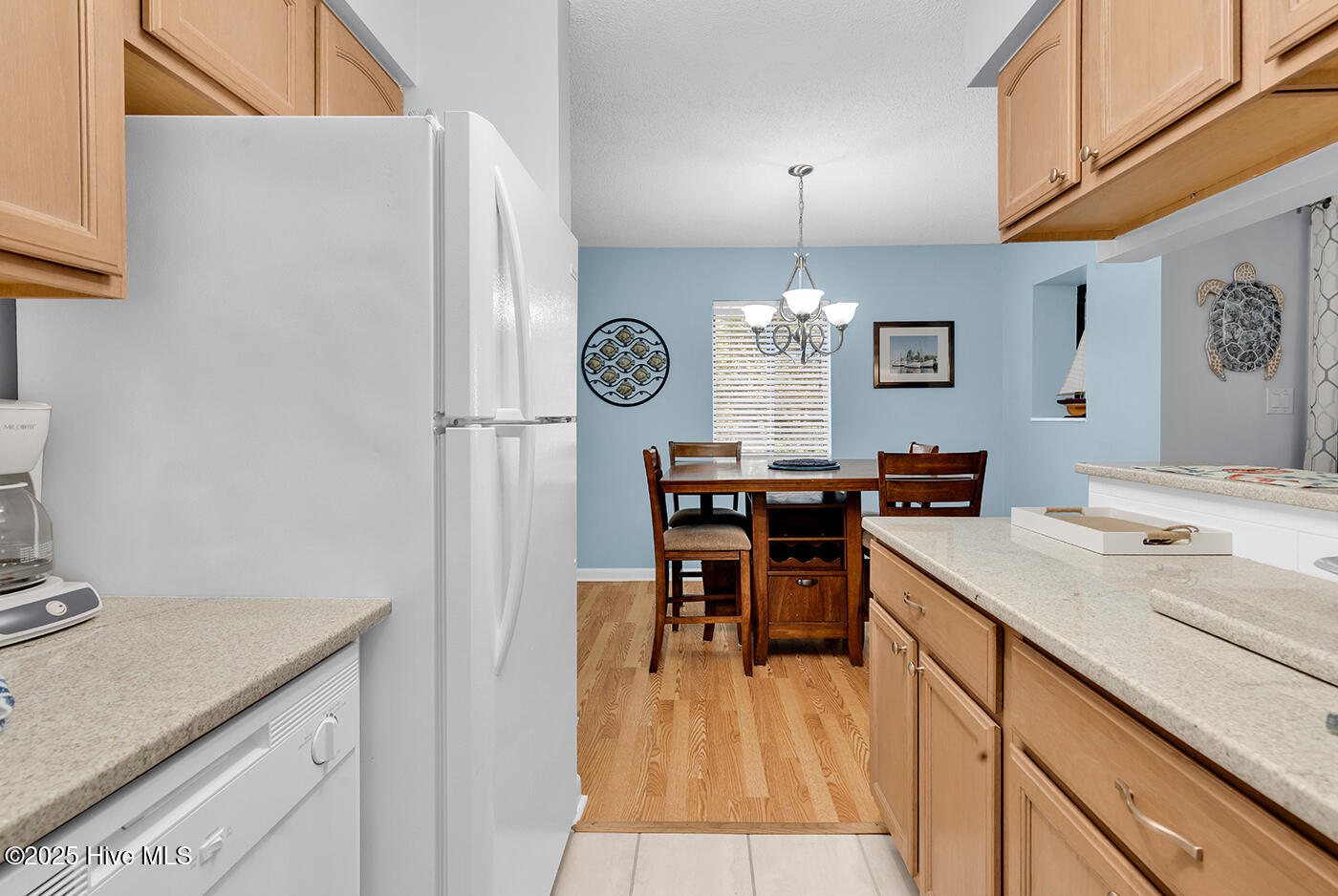 100537192 | Photo 11