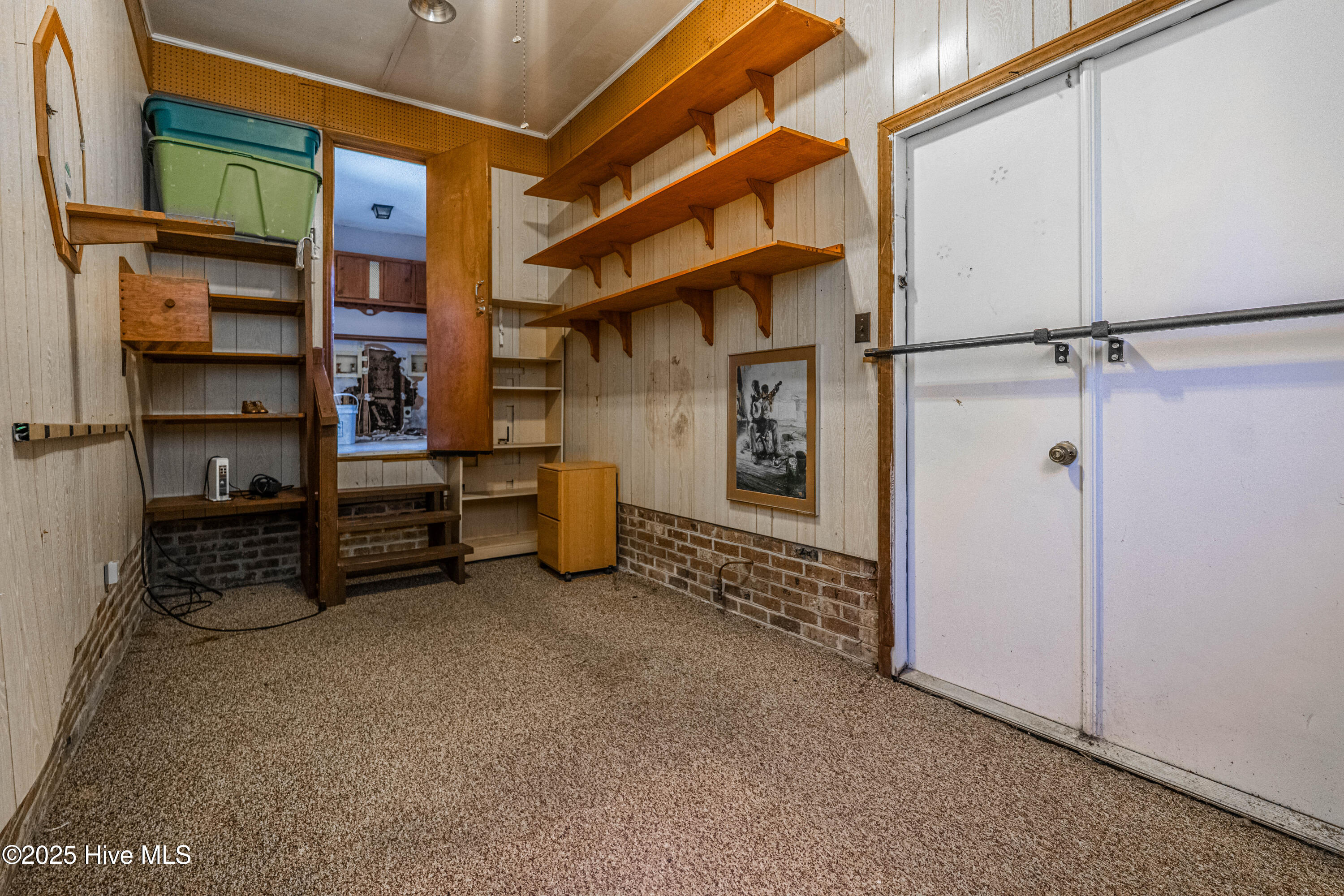 100536472 | Photo 45