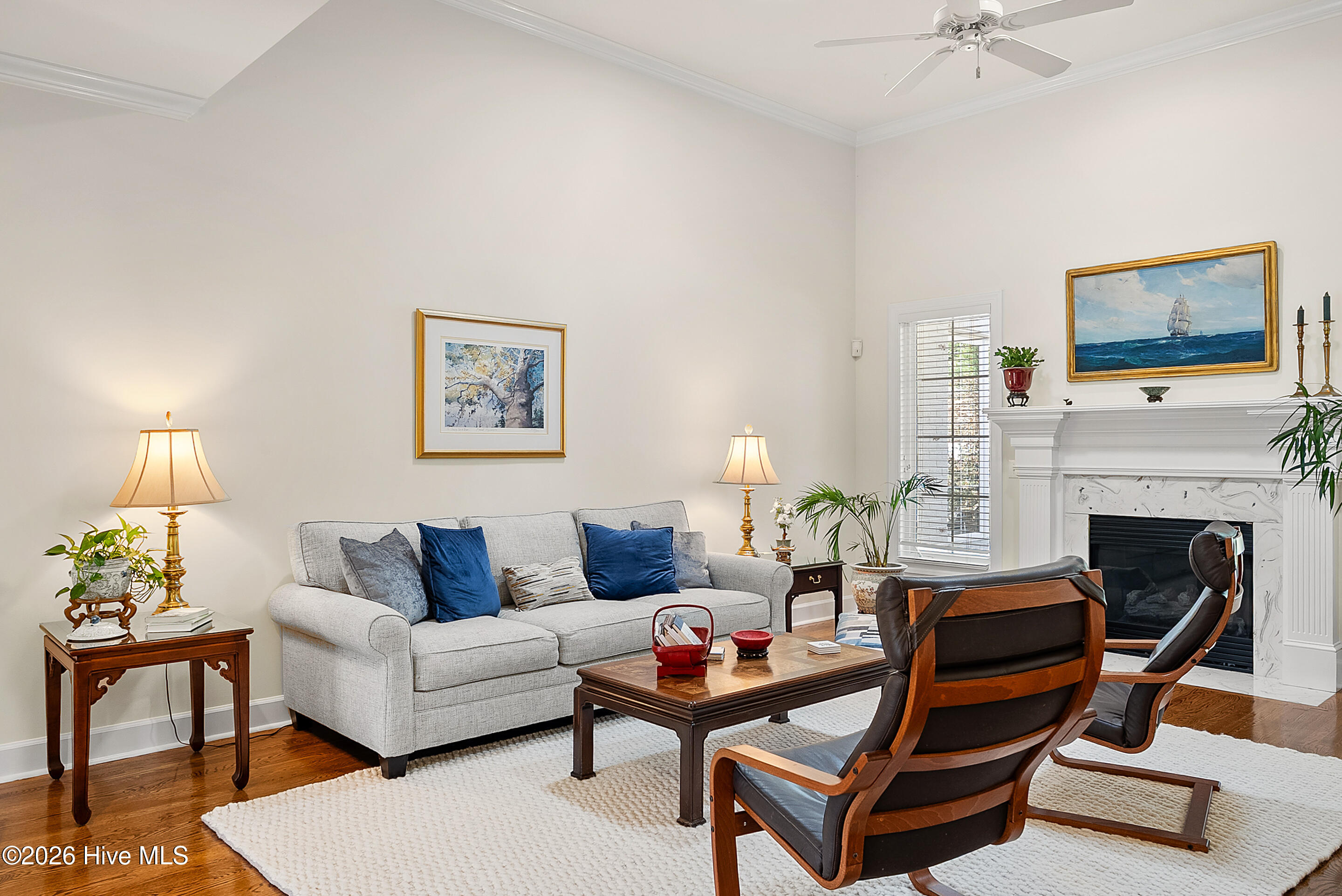 100549732 | Photo 16