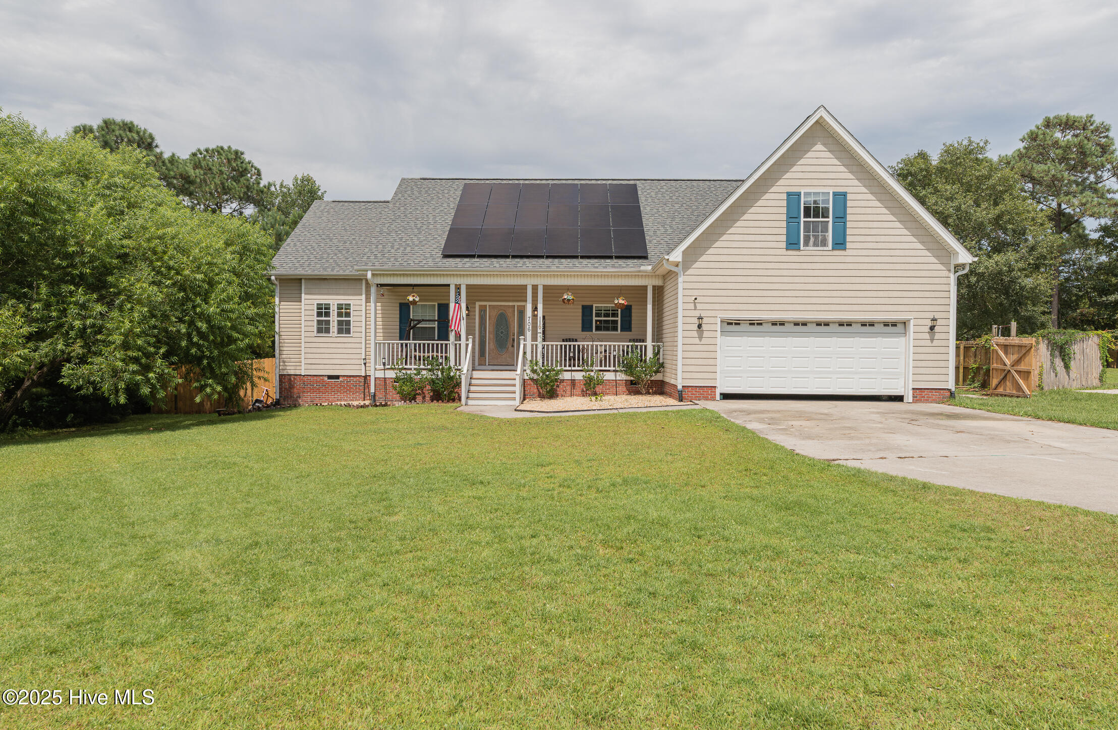 Property at 706 Daniel Lindsey Court