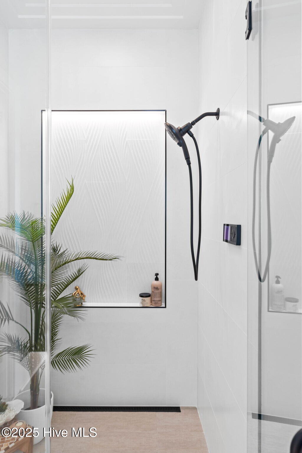 100516902 | Photo 53