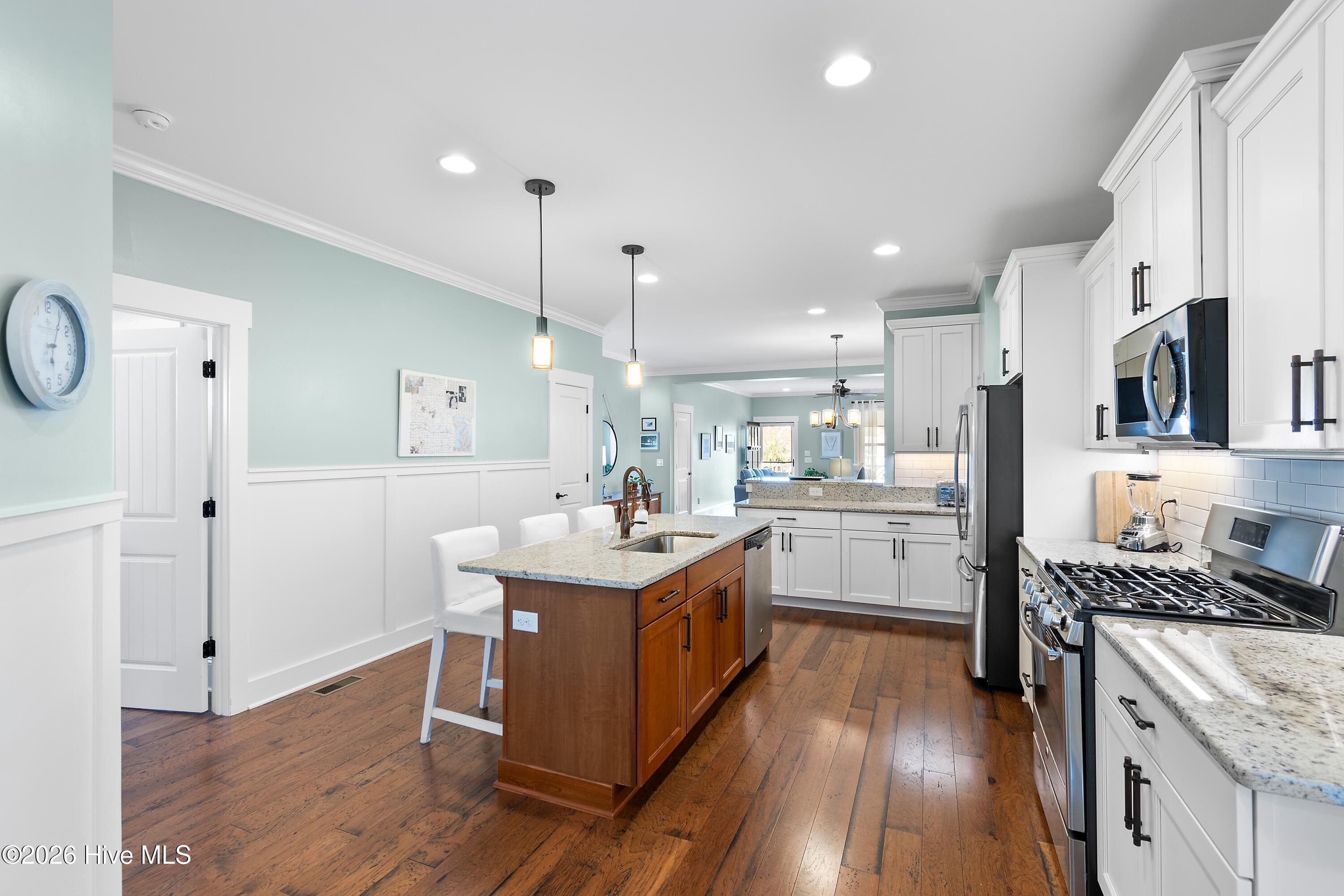 100567092 | Photo 14