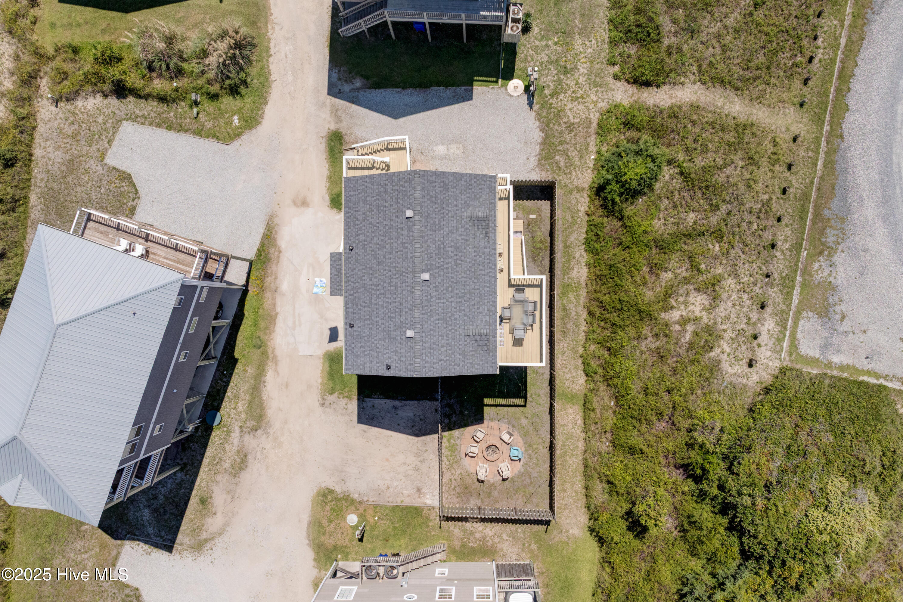 100527842 | Photo 48