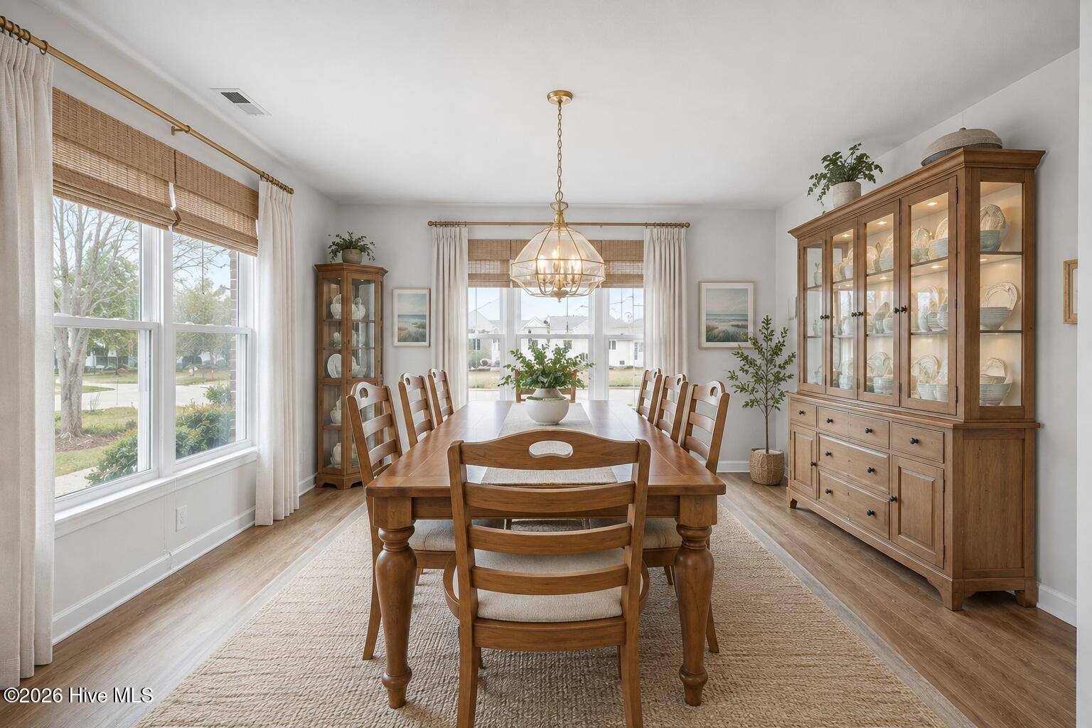 1601 River Bluff 