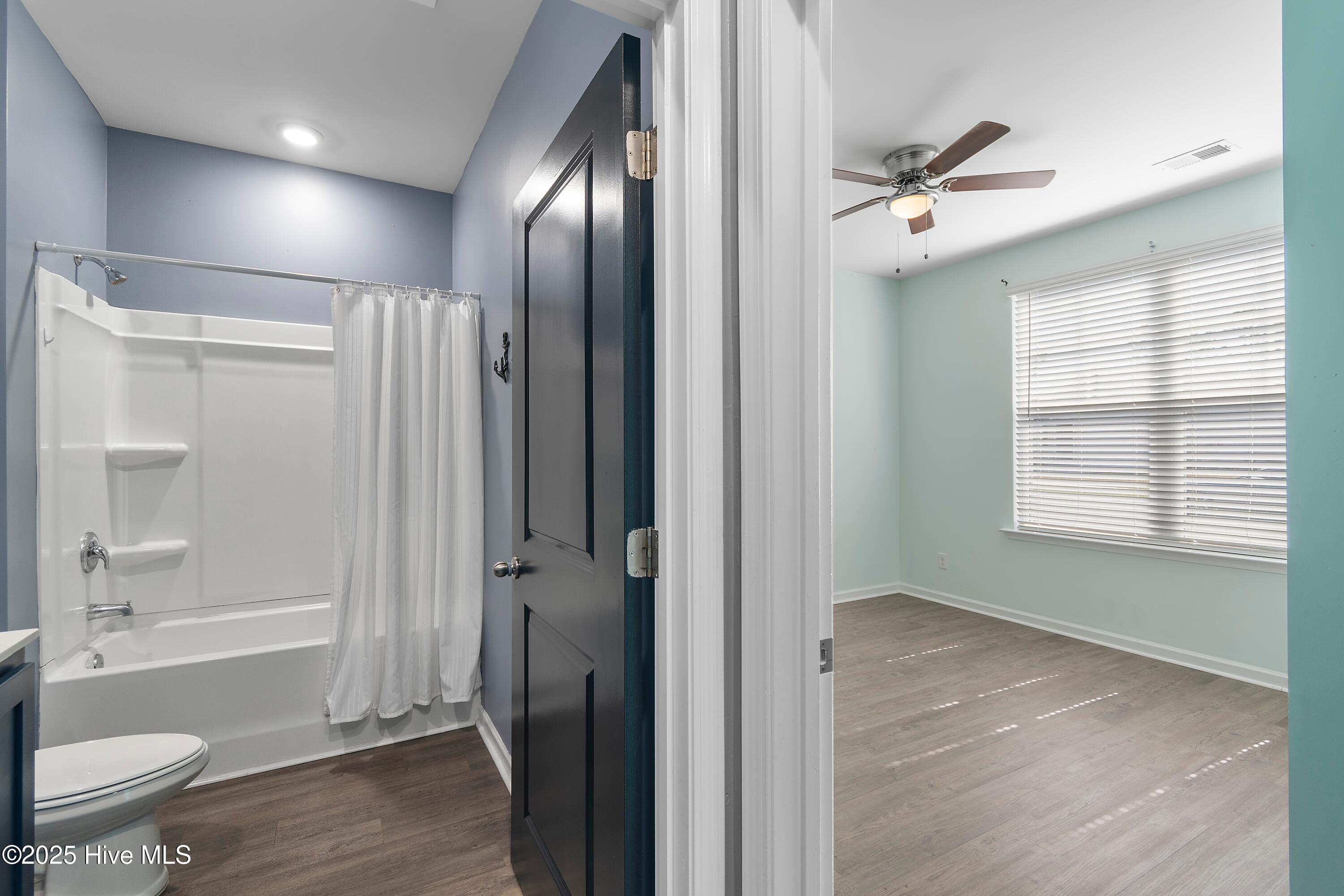 100537510 | Photo 29