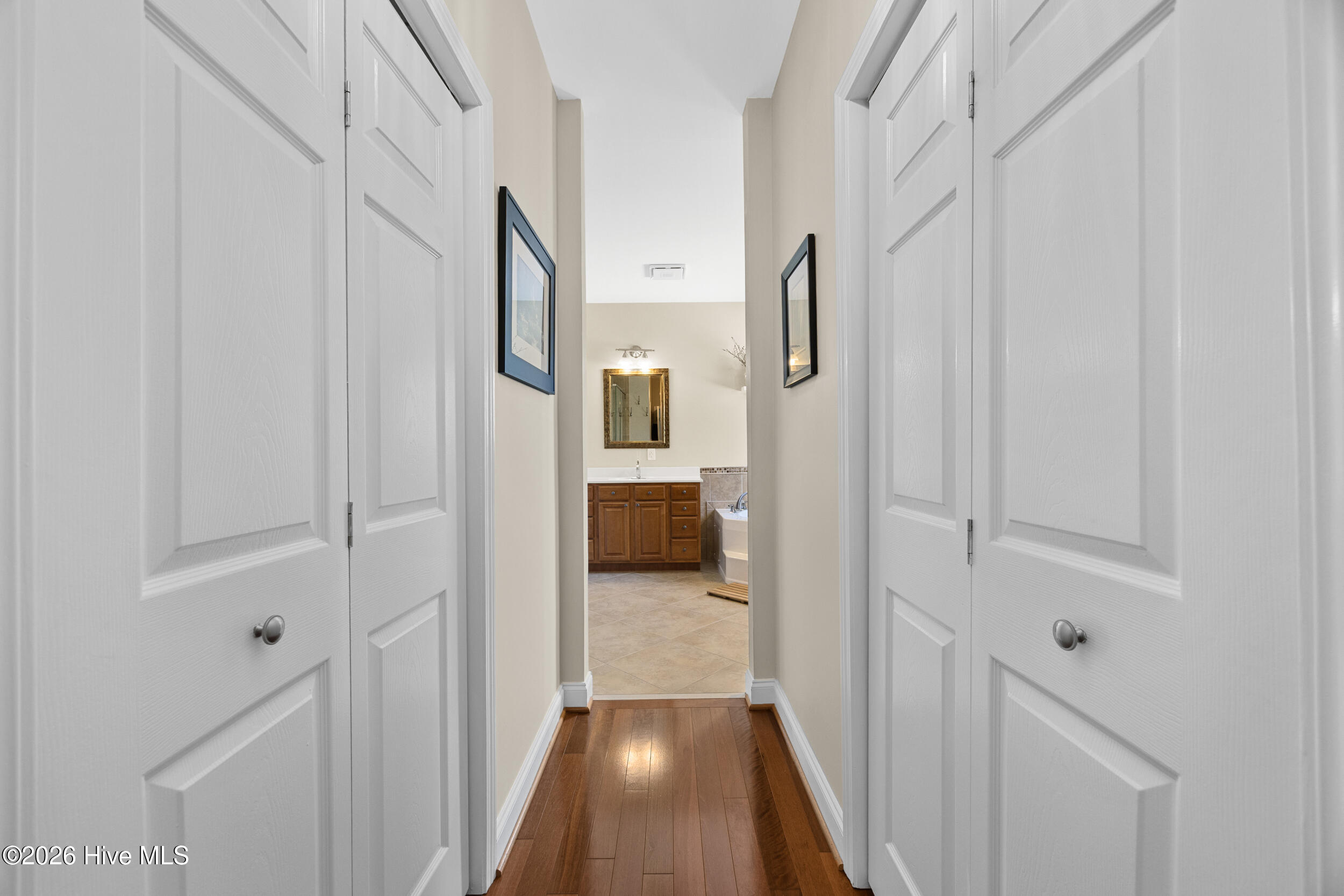 100567542 | Photo 34