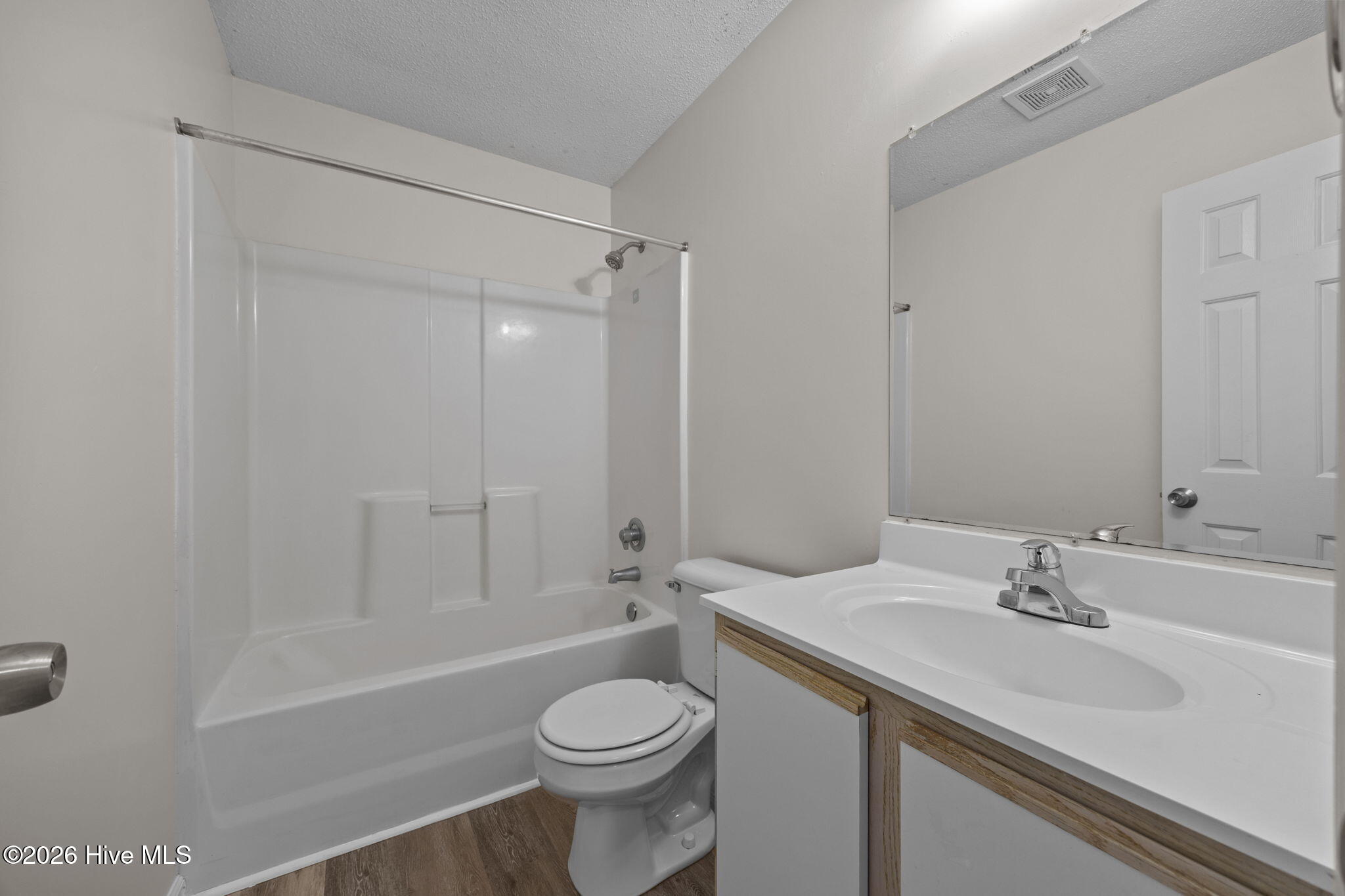 100551295 | Photo 10