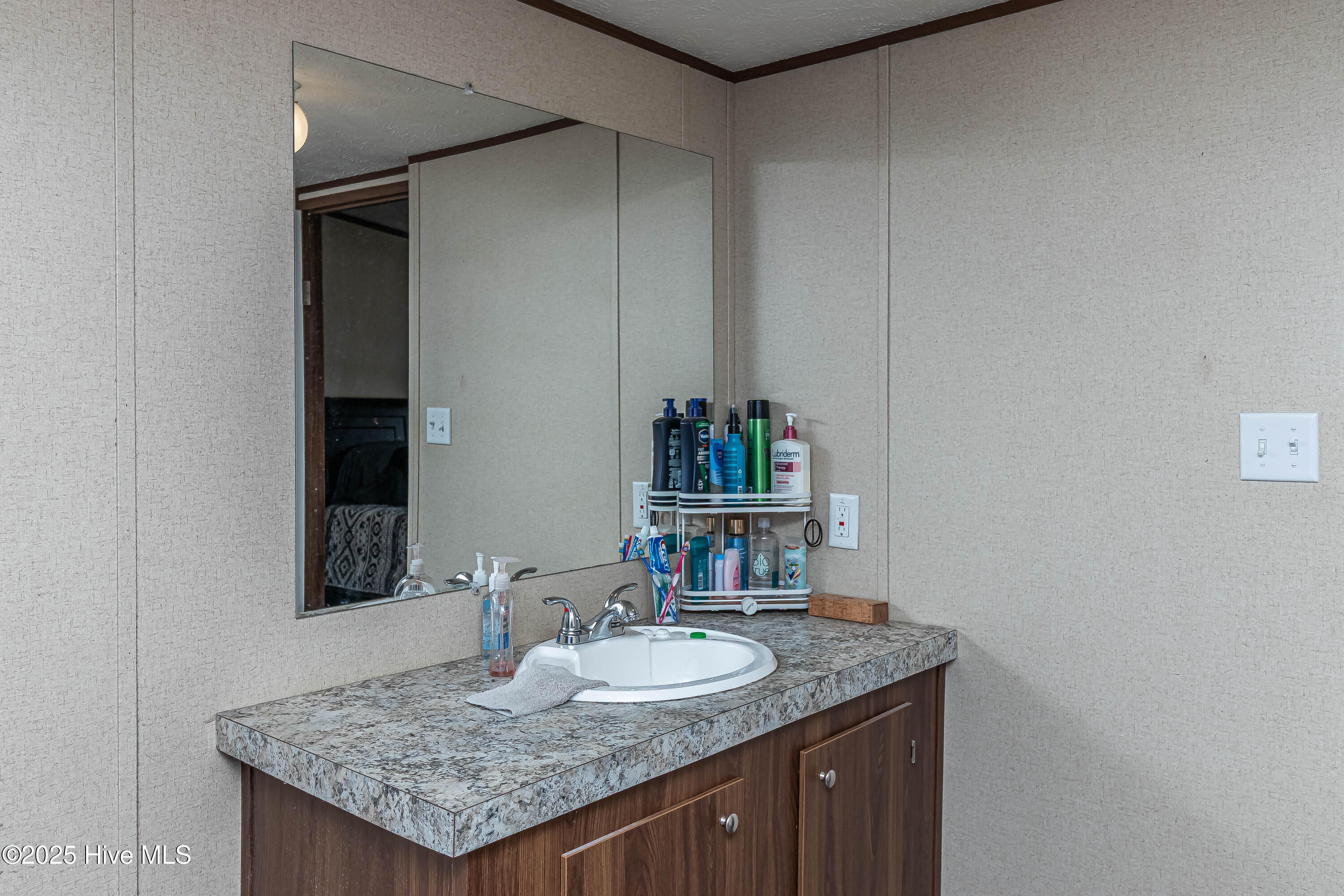 100532015 | Photo 22