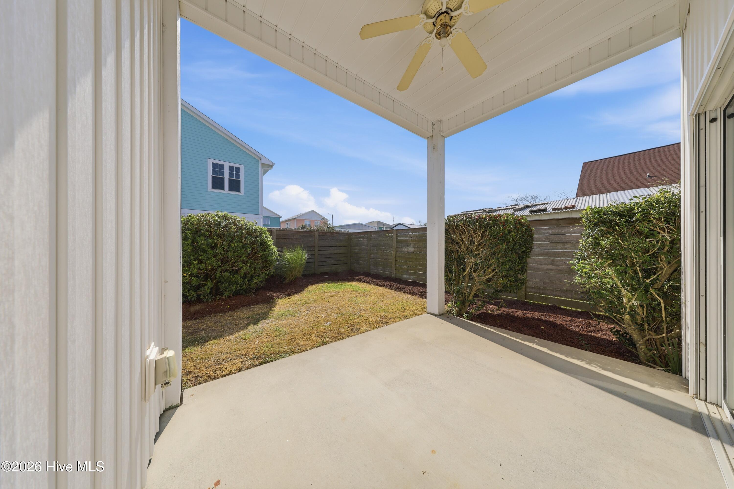 100564294 | Photo 13