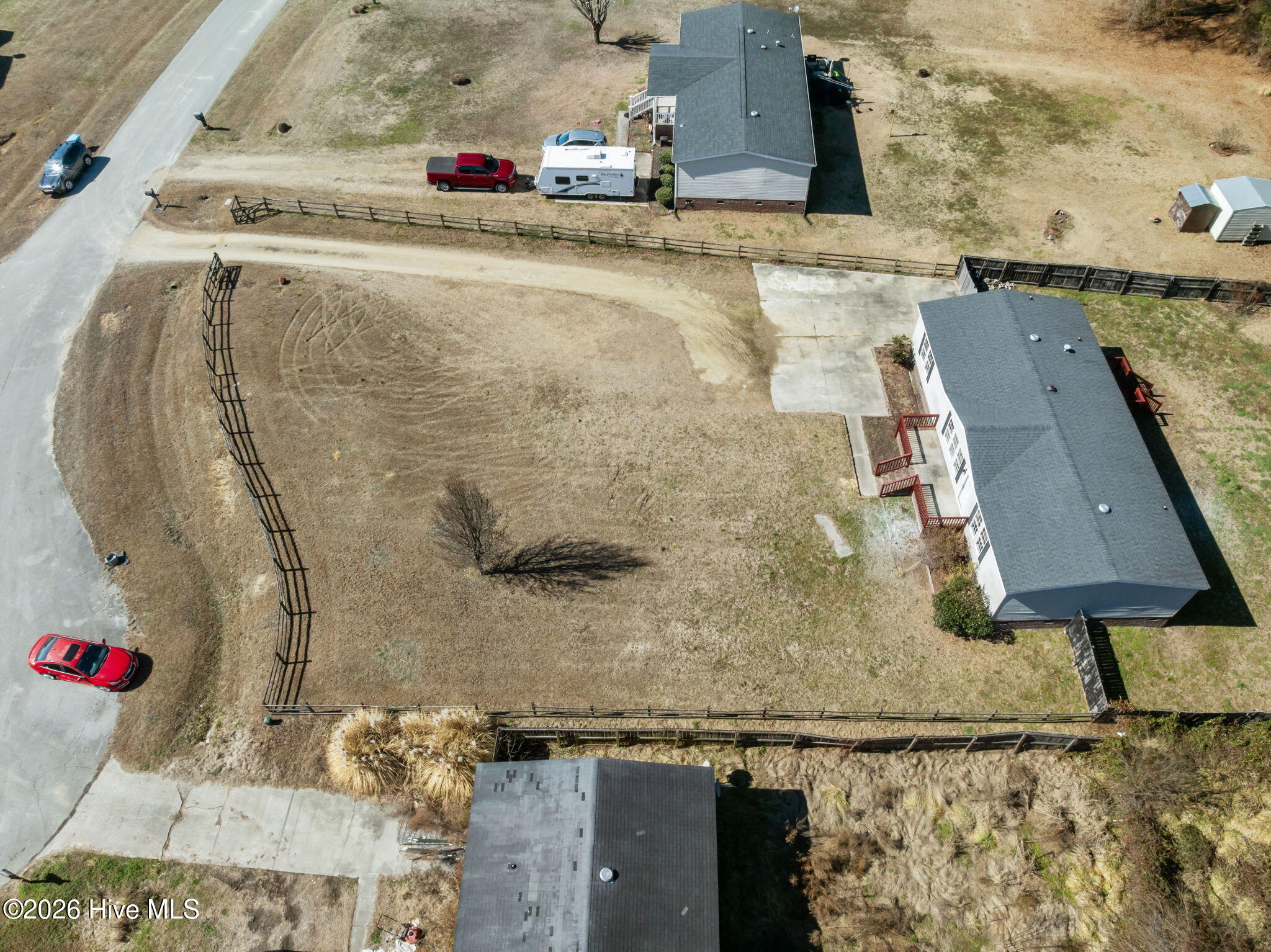 100555168 | Photo 43