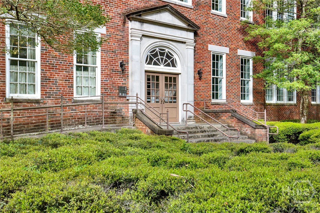 609 E Park Lane, Savannah, GA, 31401