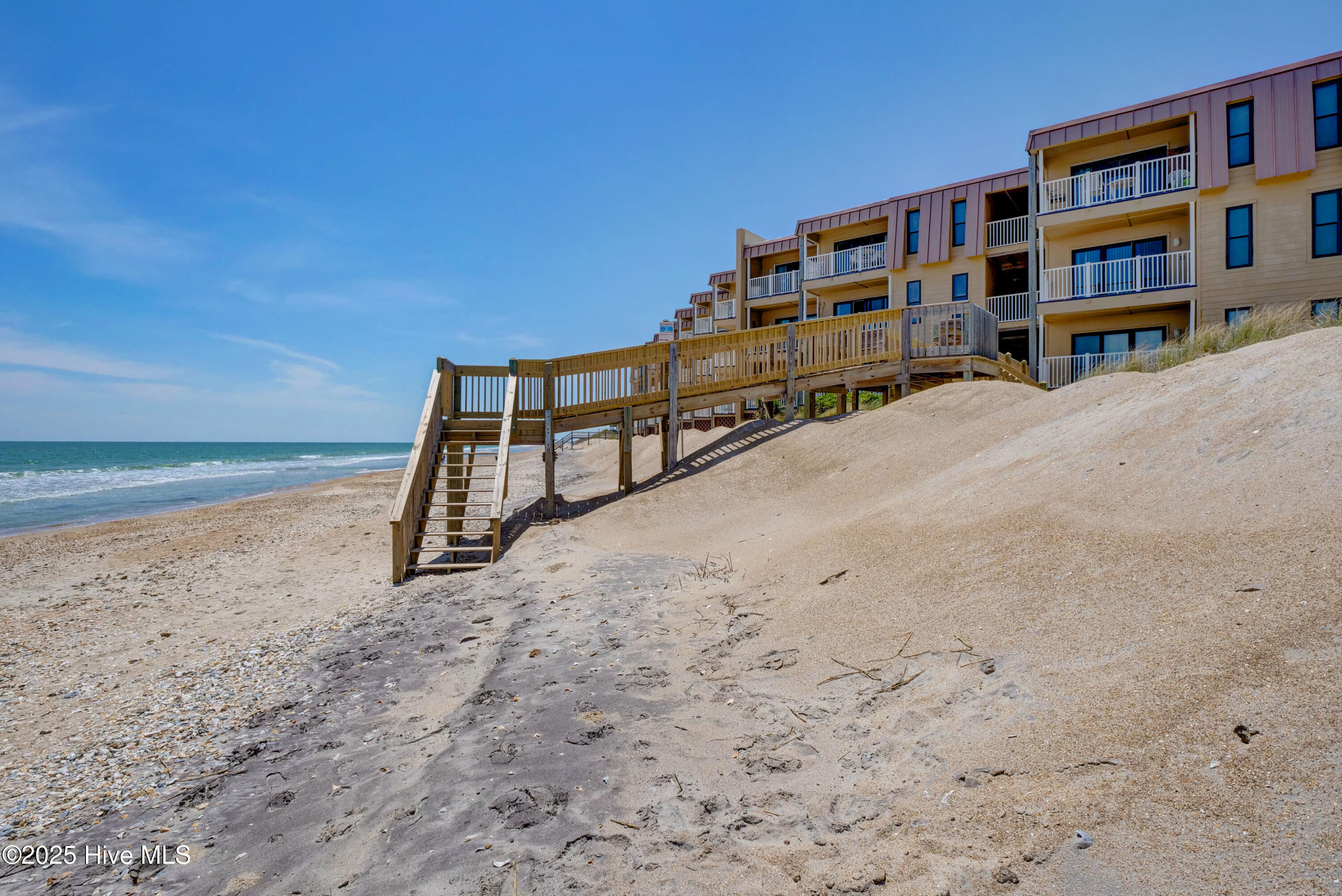 100495558 | Photo 37