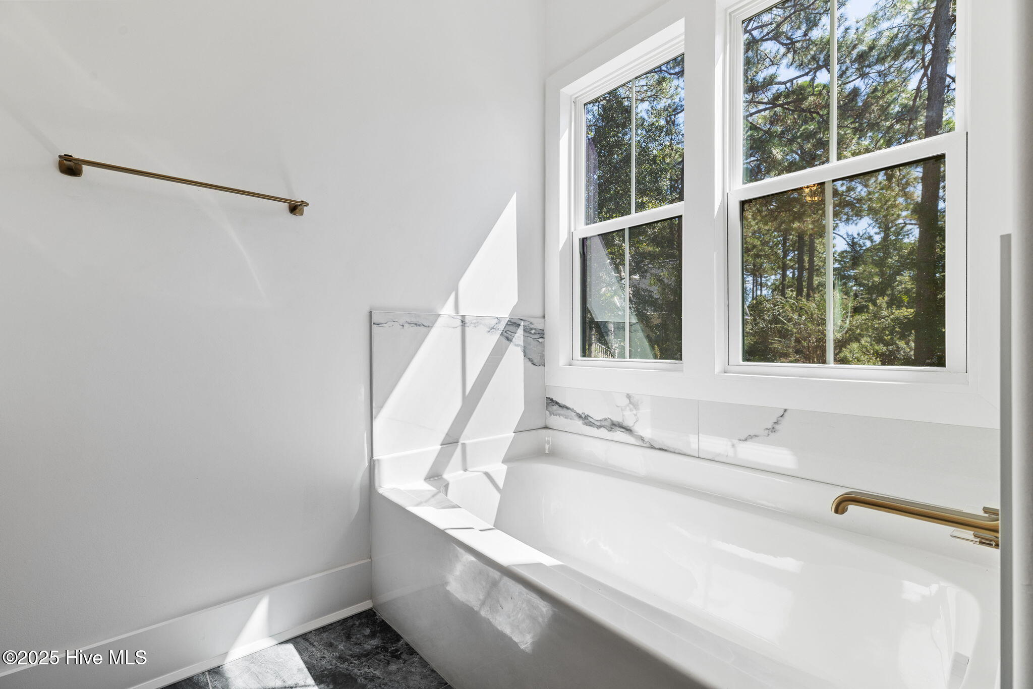 100522632 | Photo 43