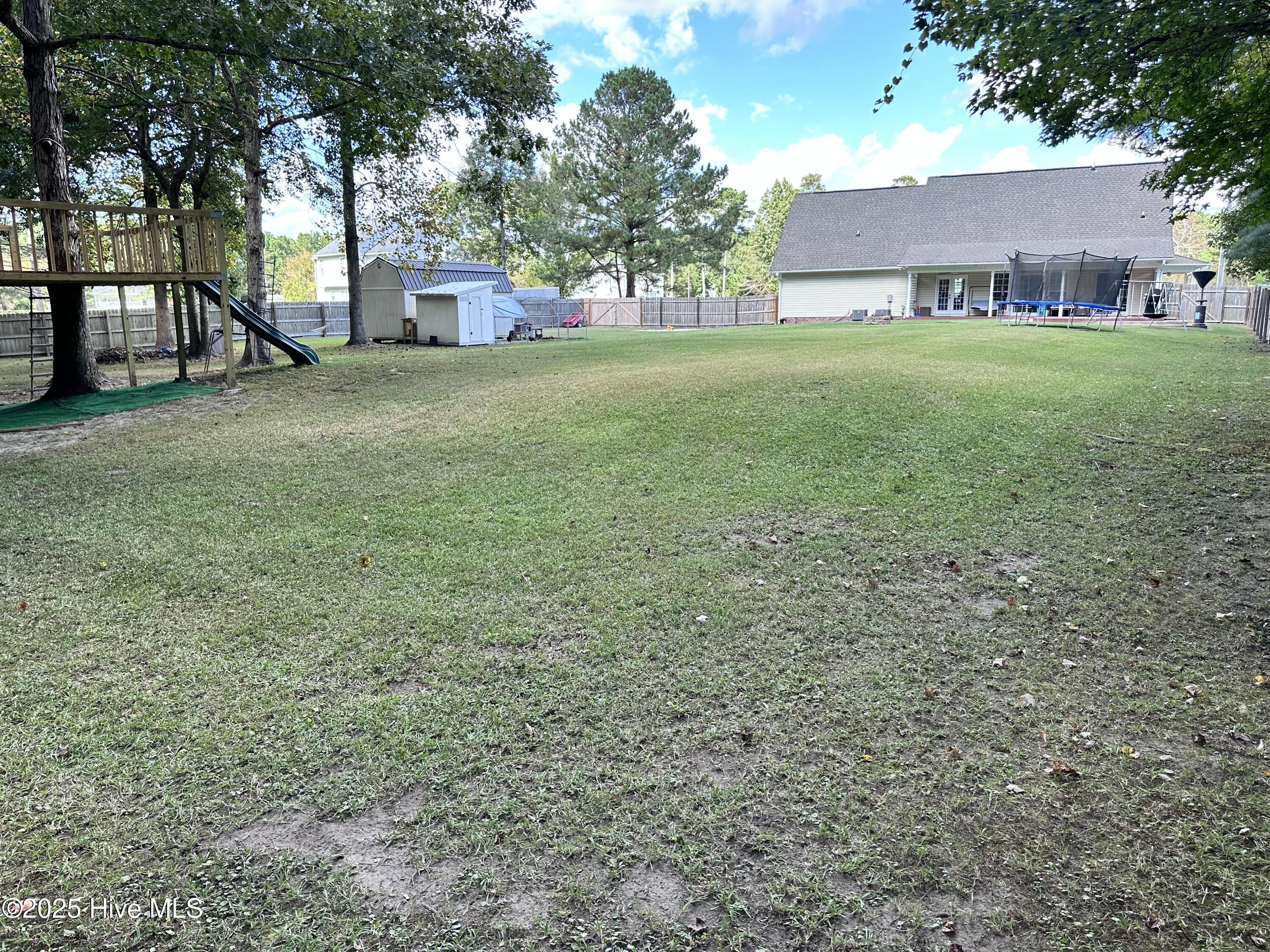 100534711 | Photo 27