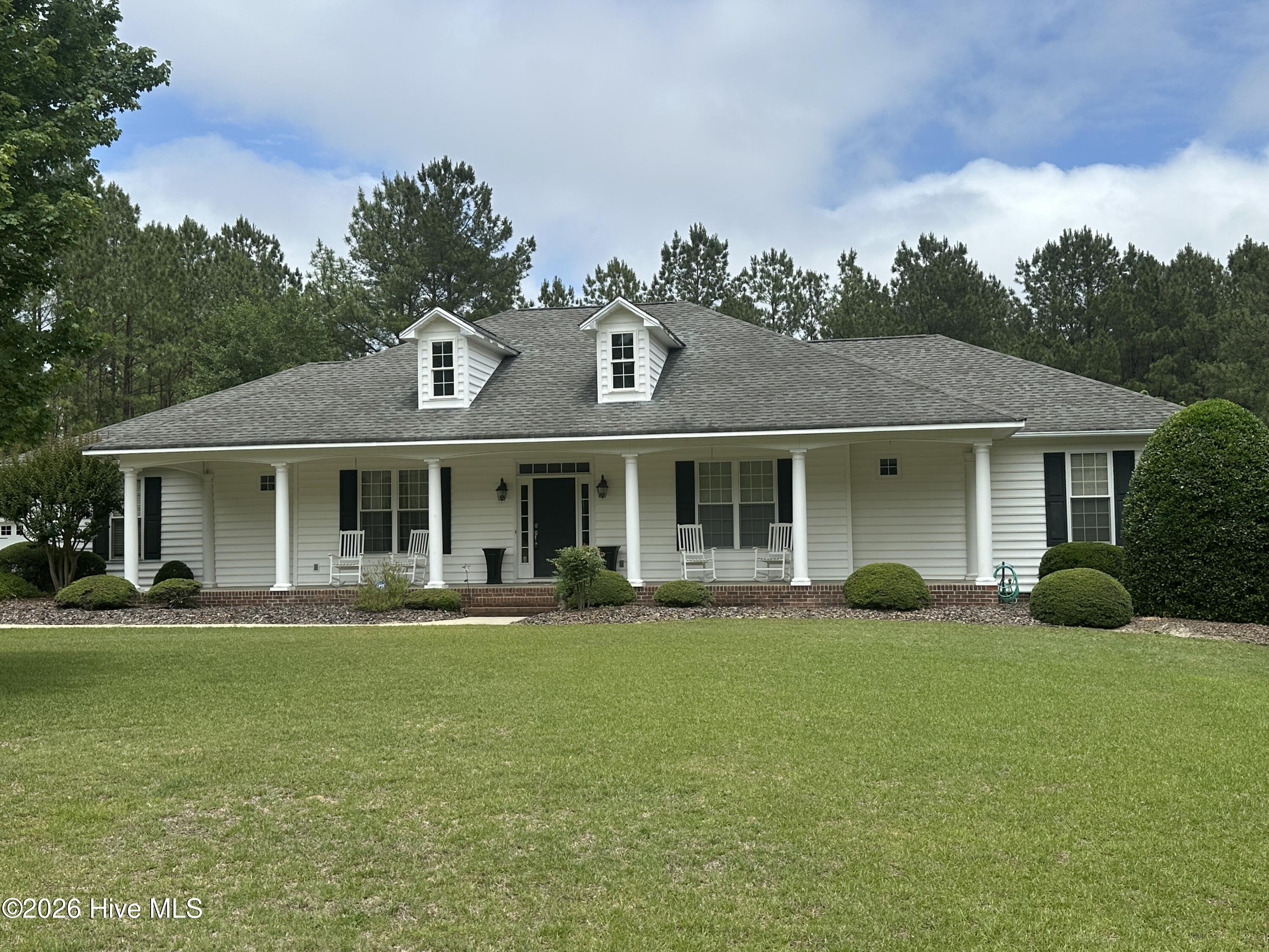 139 Broken Ridge, West End, North Carolina, 4 Bedrooms Bedrooms, 8 Rooms Rooms,4 BathroomsBathrooms,Single family residence,For sale,Broken Ridge,100576516