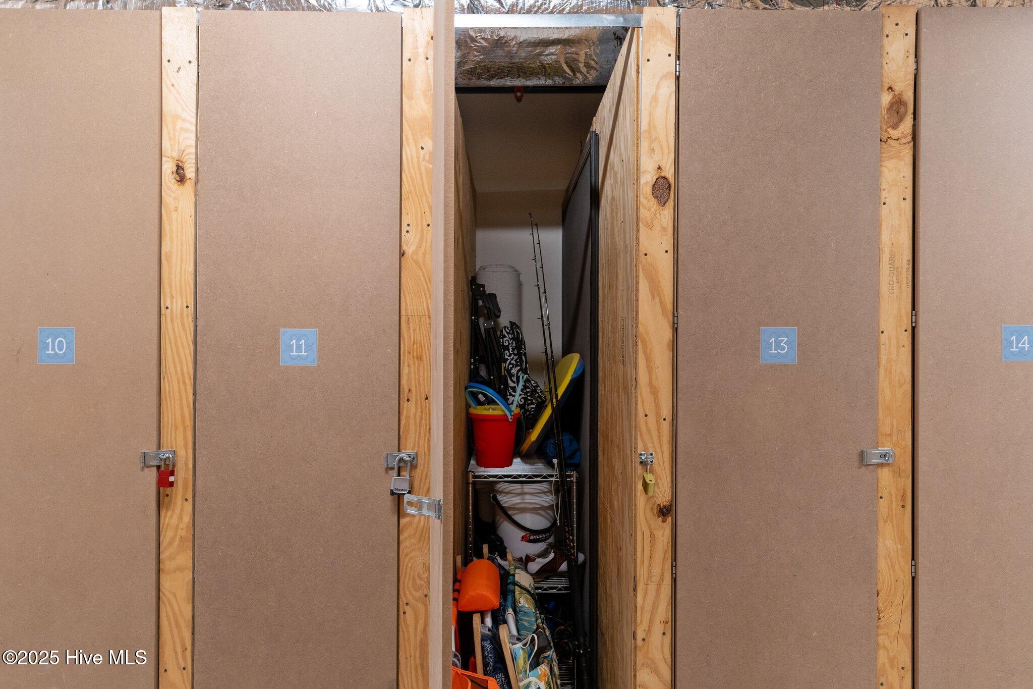 100529175 | Photo 45