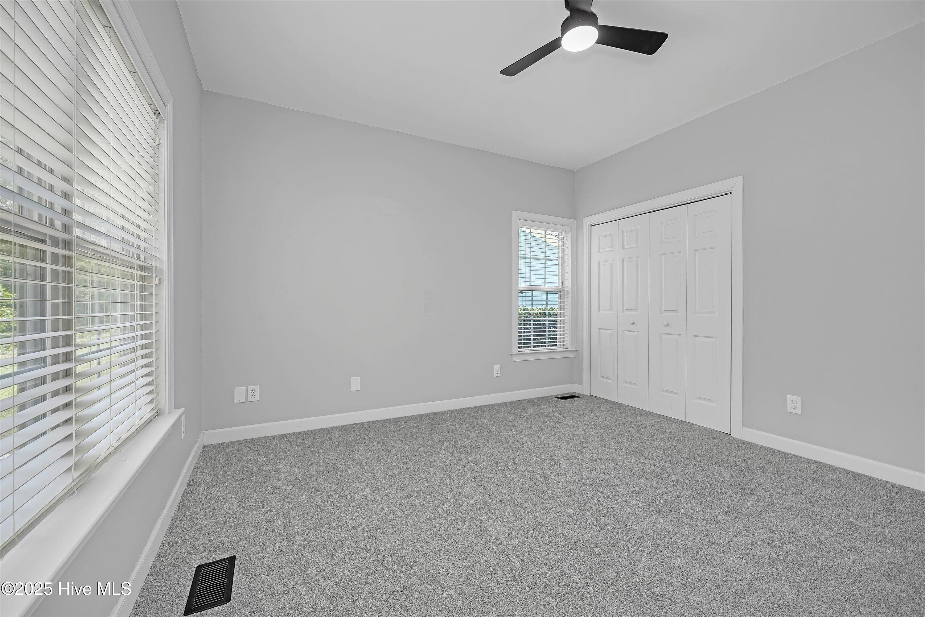 100515294 | Photo 14