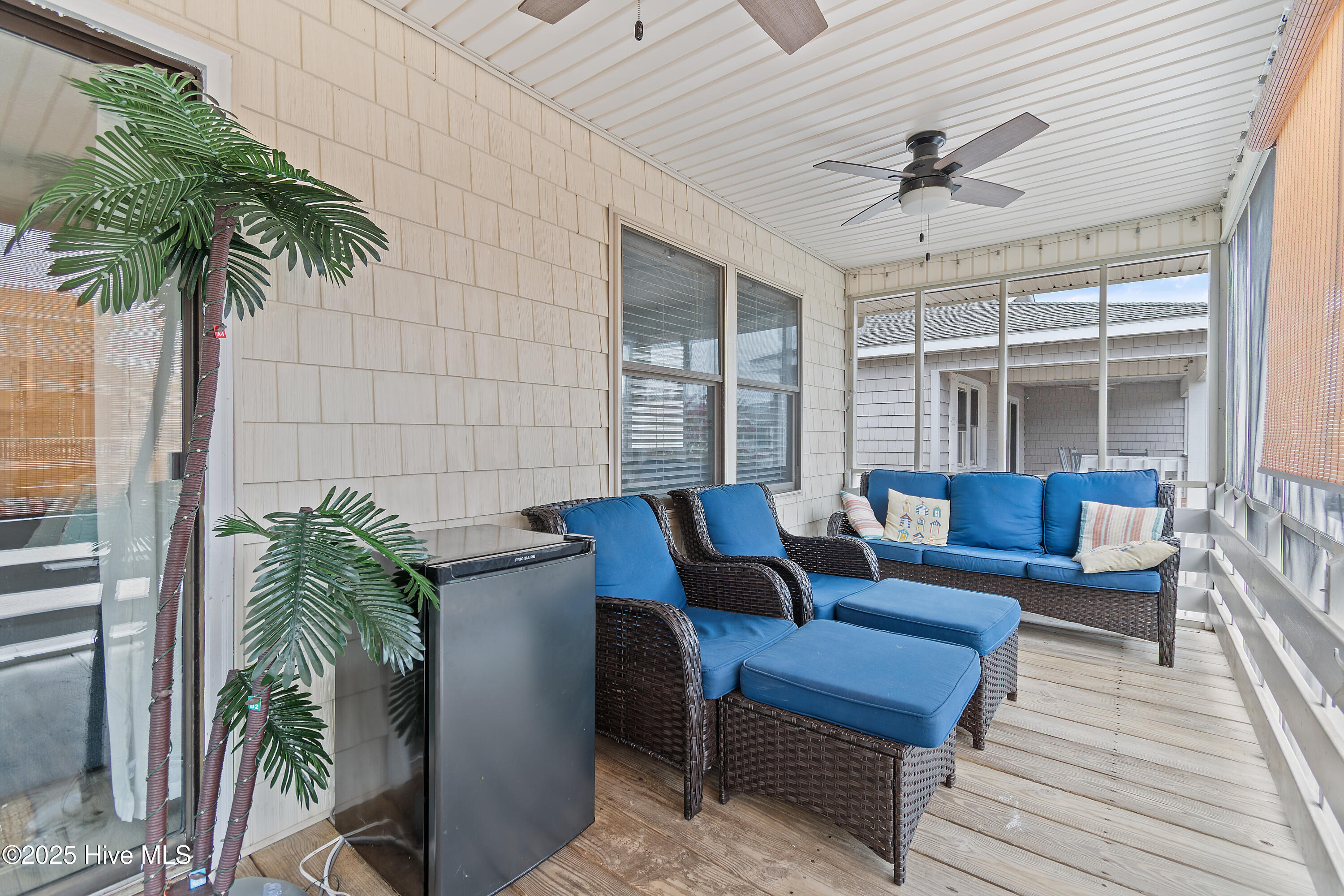 100529417 | Photo 23