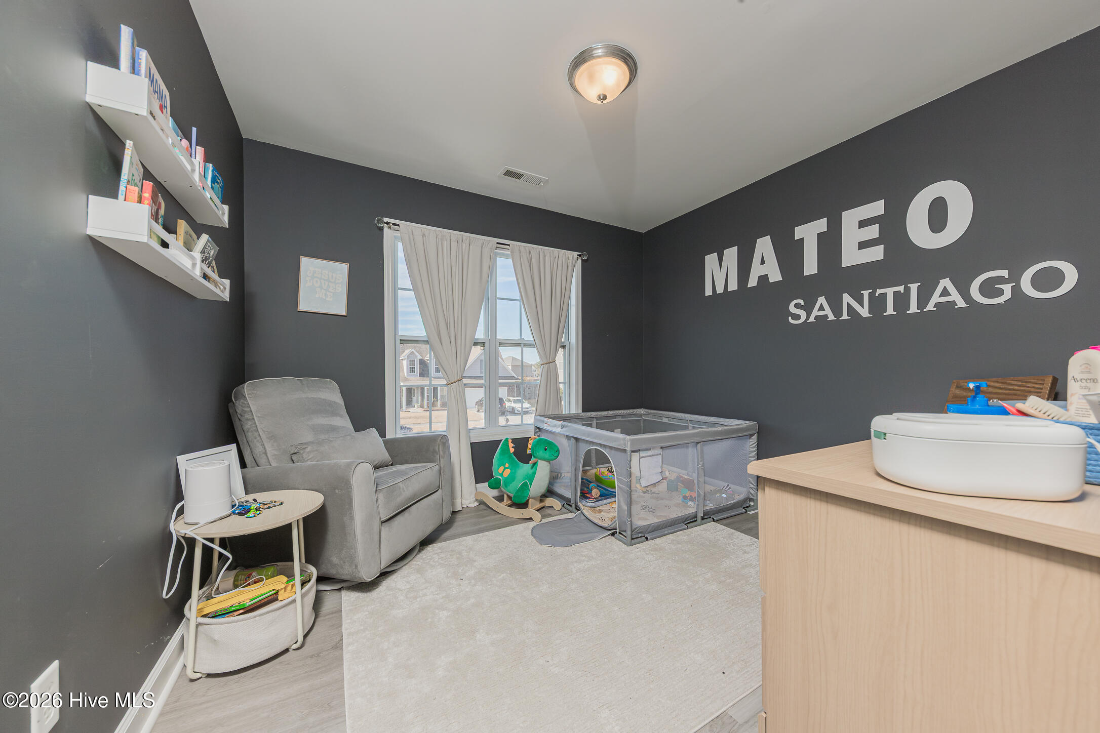 100554733 | Photo 29