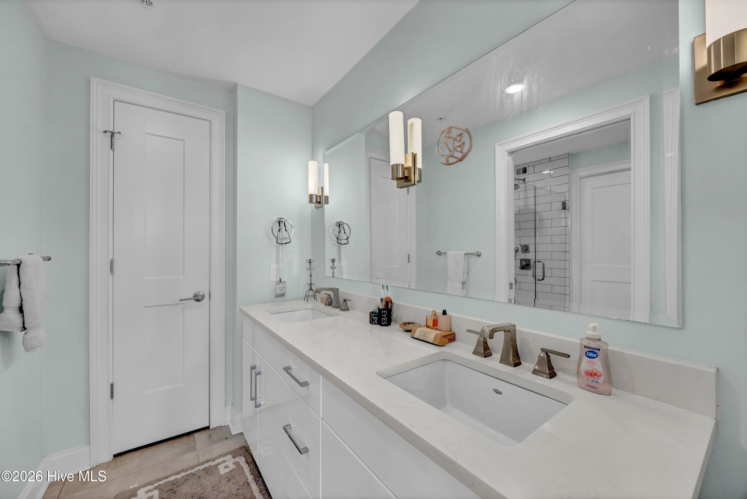 100551474 | Photo 10