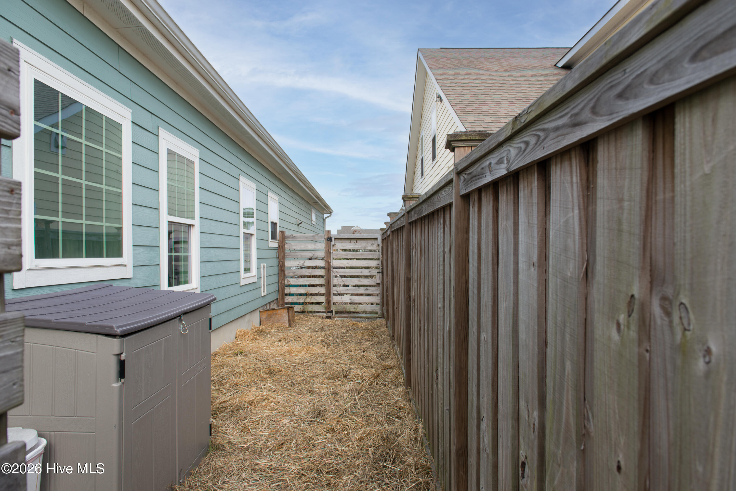 100553432 | Photo 68