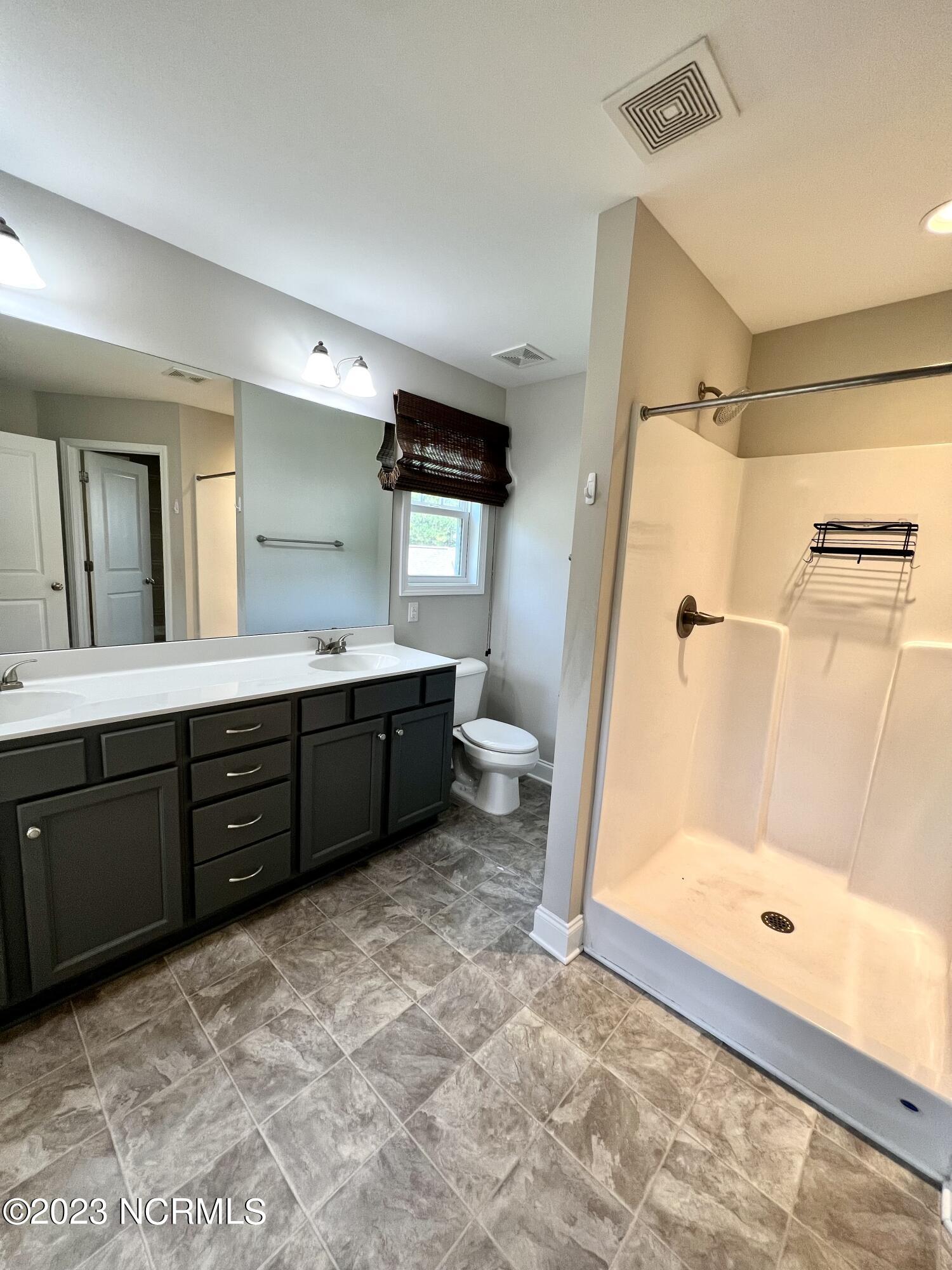 100559213 | Photo 16