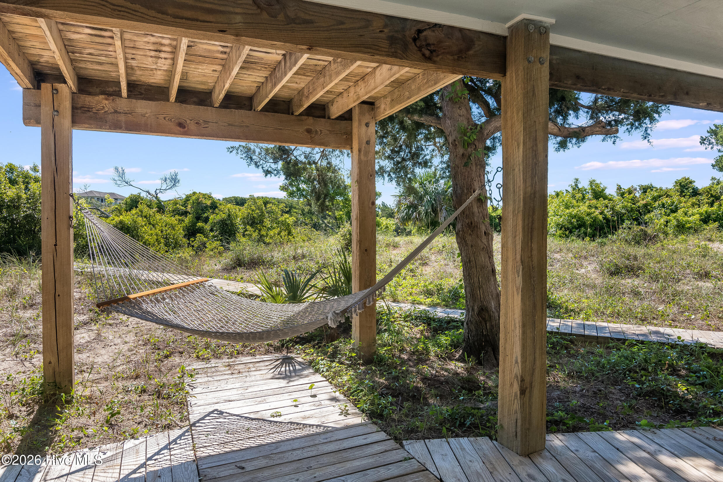 100557535 | Photo 33