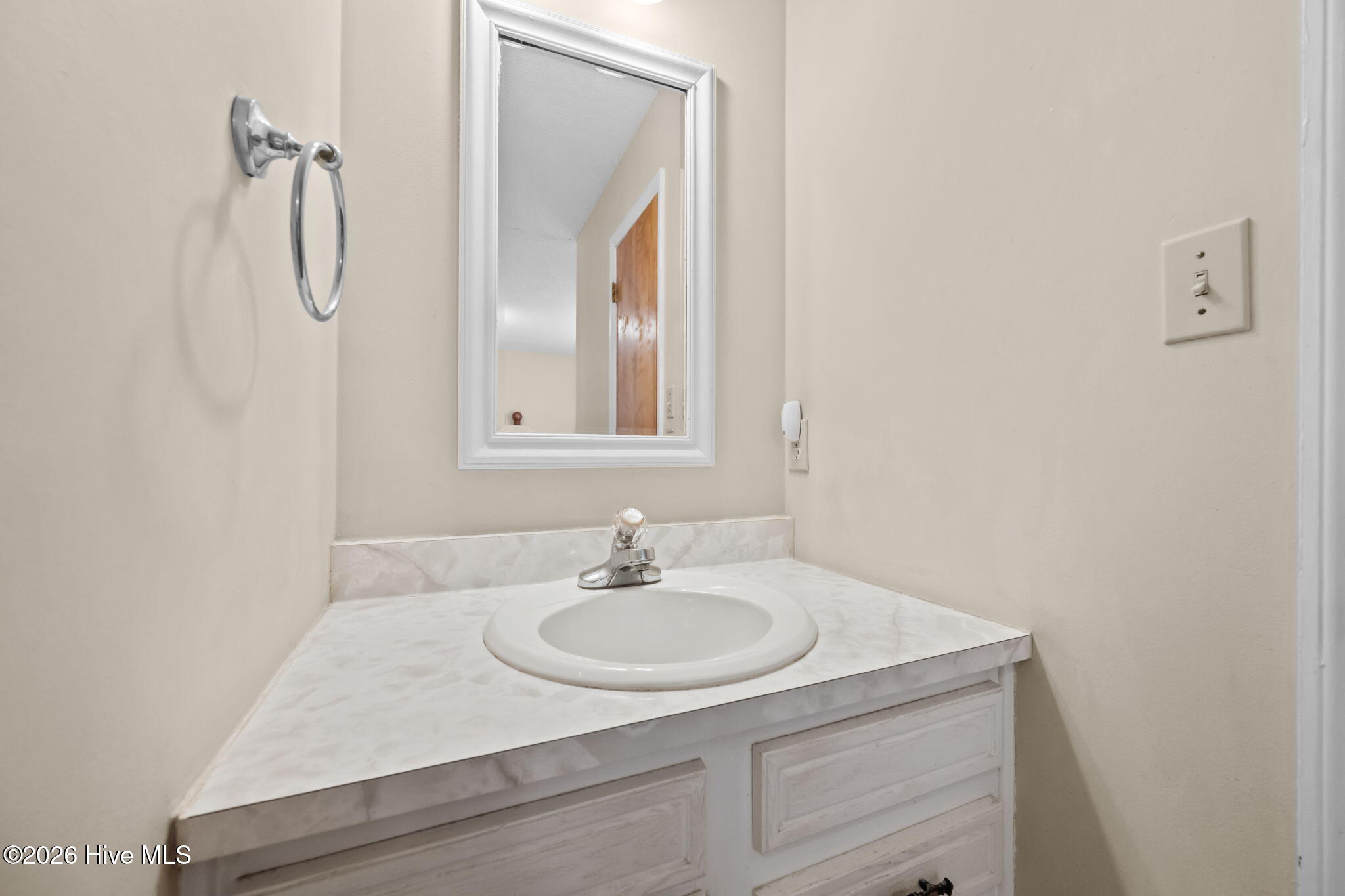 100555797 | Photo 26