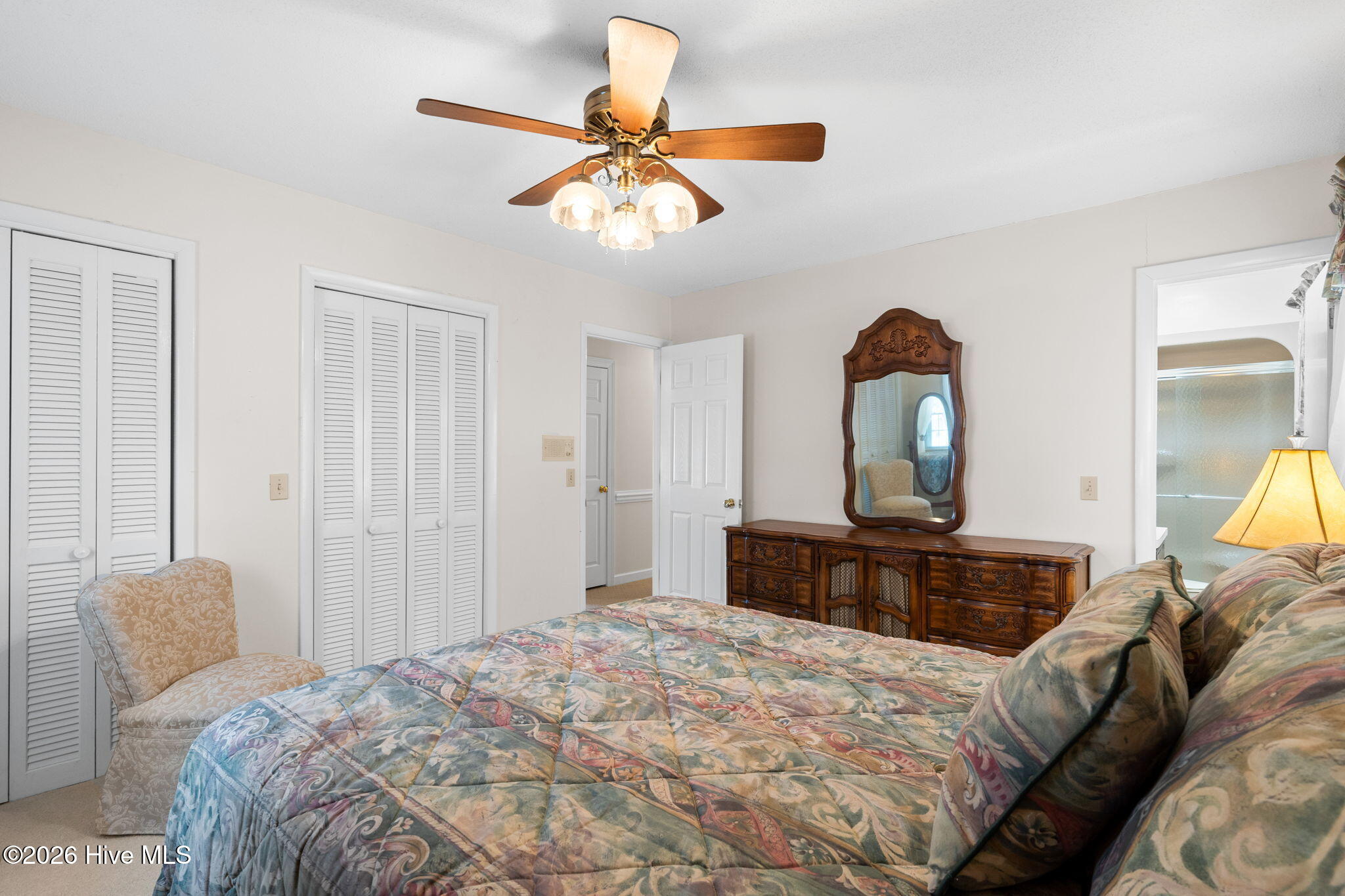 100554530 | Photo 23