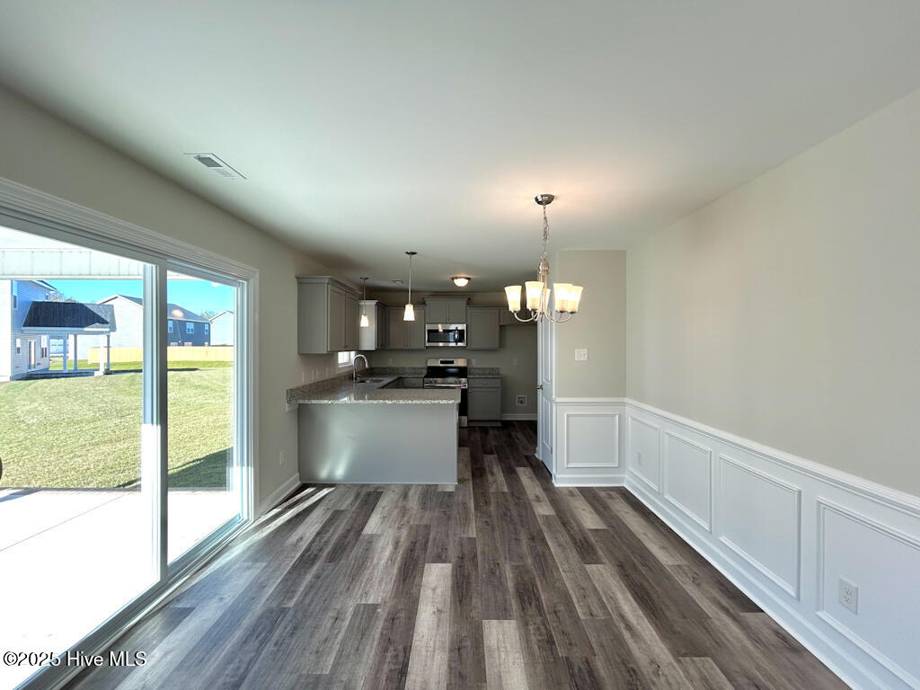 100538382 | Photo 23